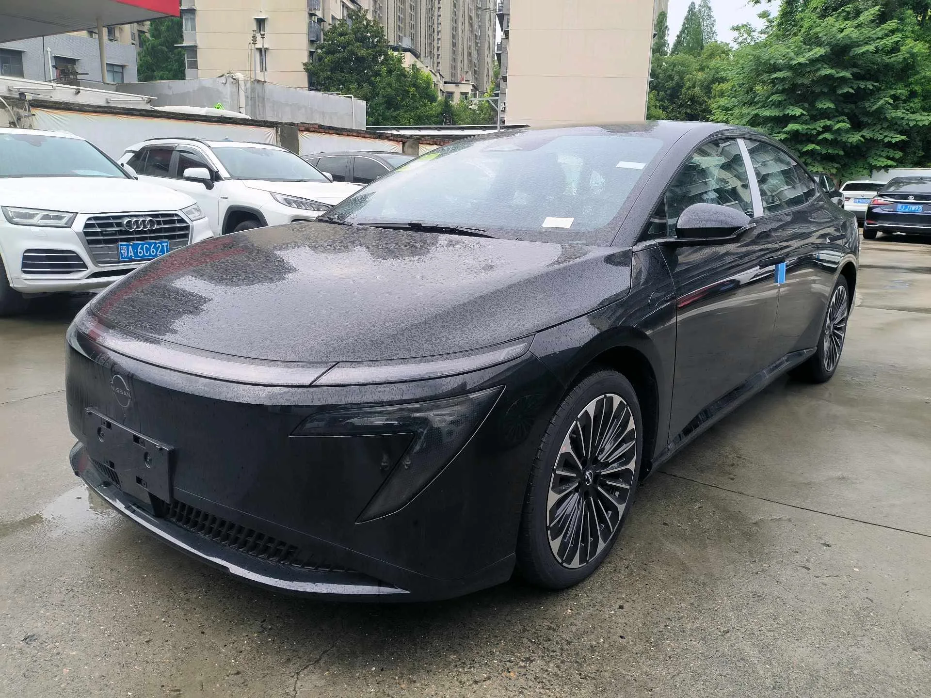 Nissan 2025 N7 625 Pro Automatic