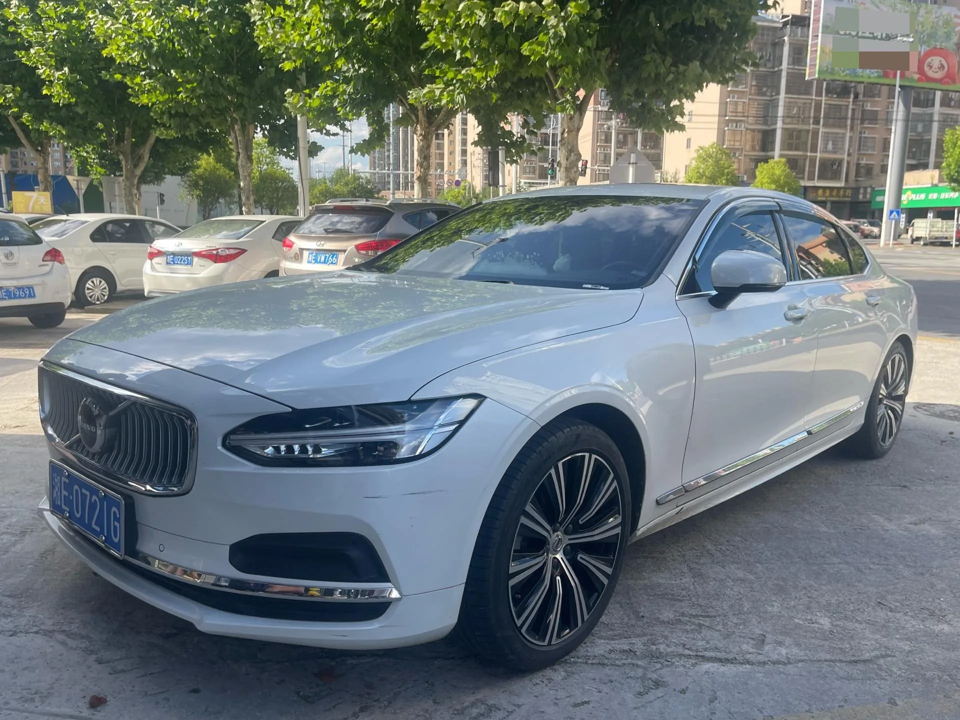 2025 Volvo S90 B5 Smart Long-Range Luxury Edition