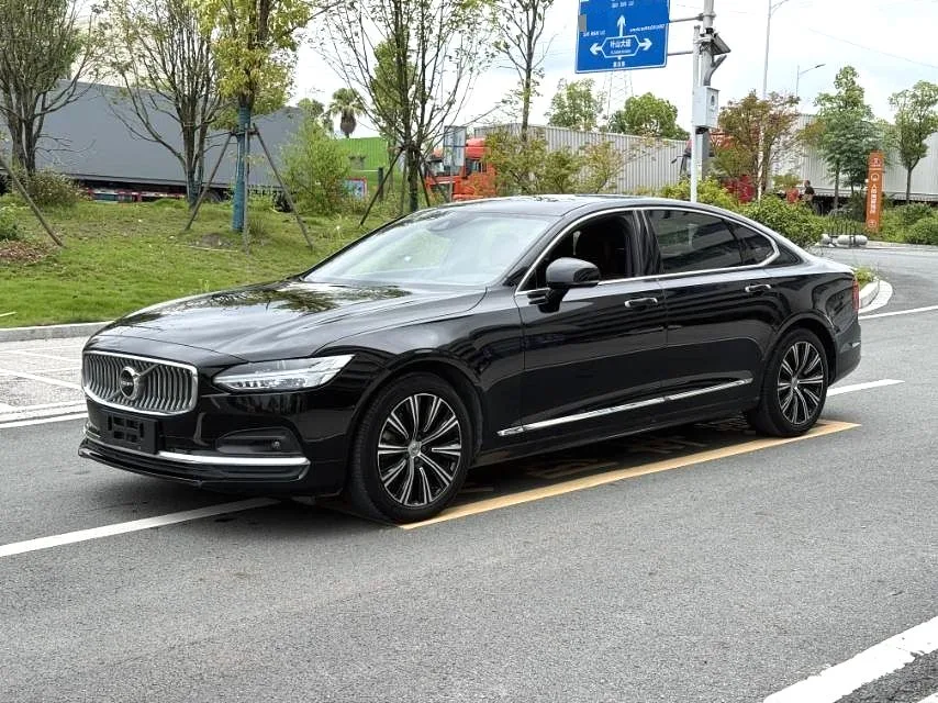 2021 Volvo S90 B5 Smart Luxury Edition