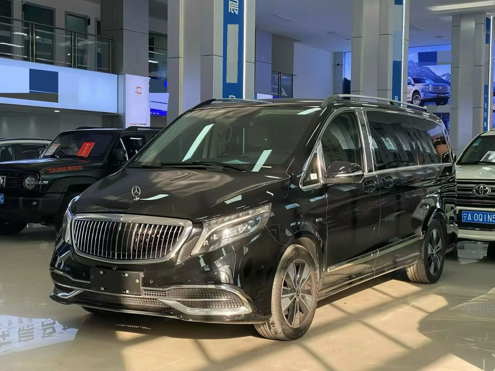 Mercedes-Benz V-Class 2022 V 260 2.0T Premium Edition Automatic