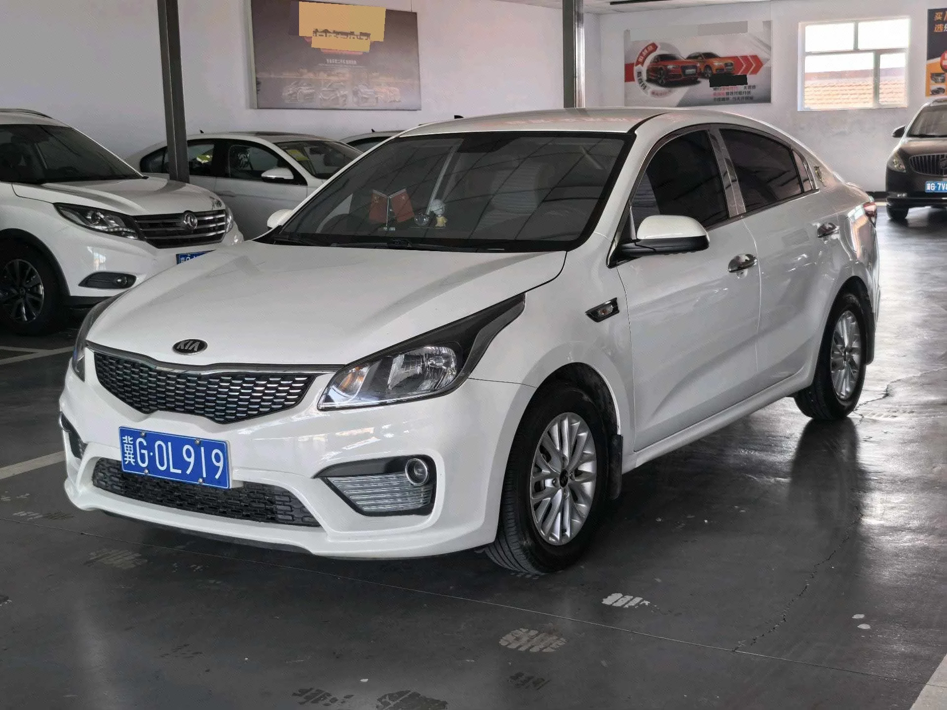 Kia K2 2017 Sedan 1.4L AT GLS