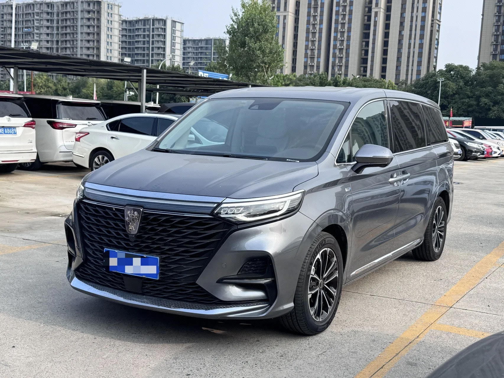 Roewe iMAX8 2022 400TGI Prestige Edition