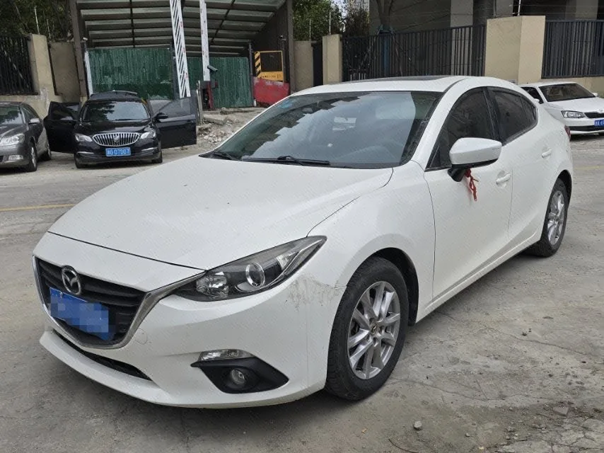 Mazda3 Axela 2016 Sedan 1.5L Automatic Luxury