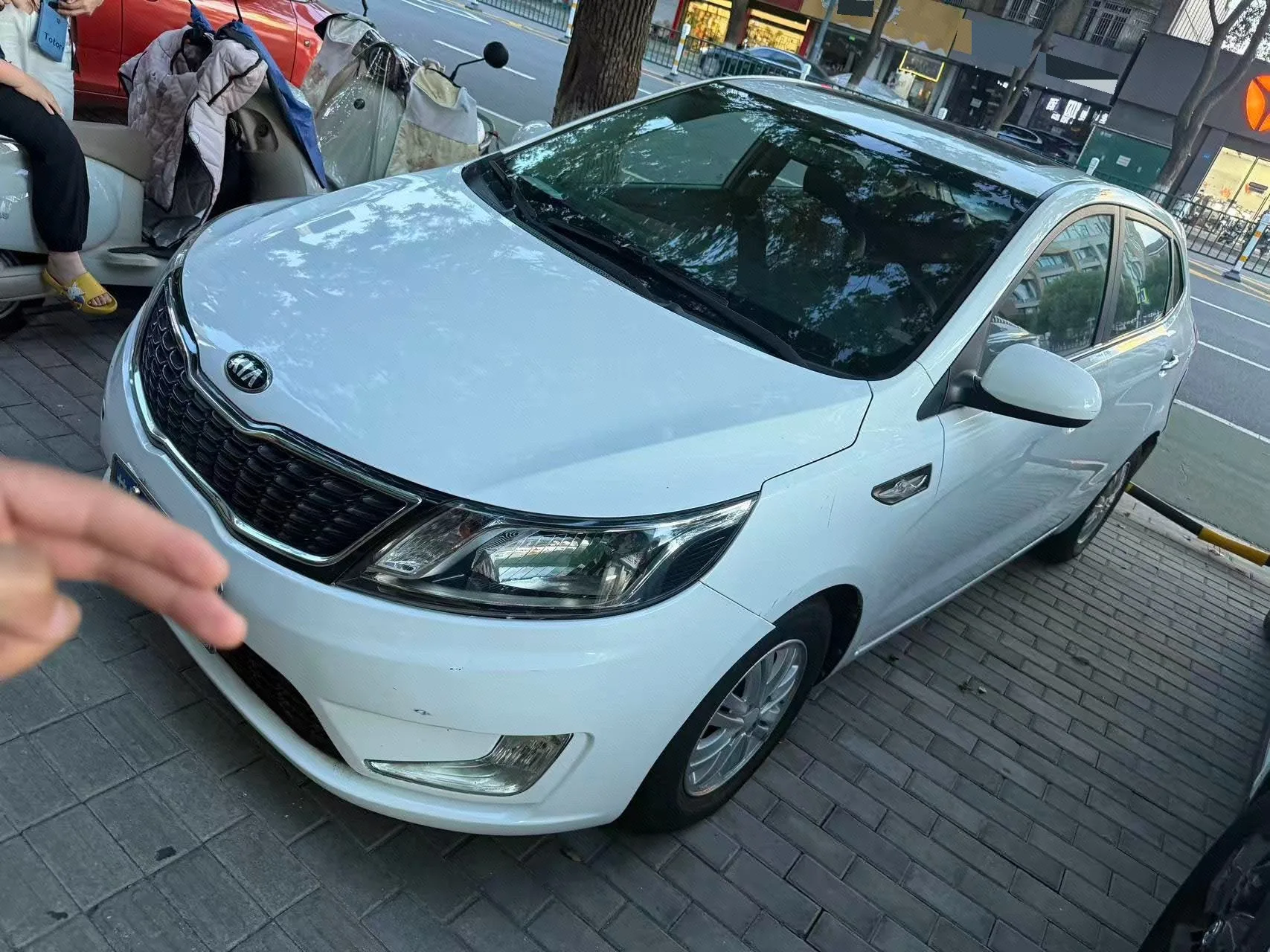 Kia K2 2012 Hatchback 1.4L AT GLS