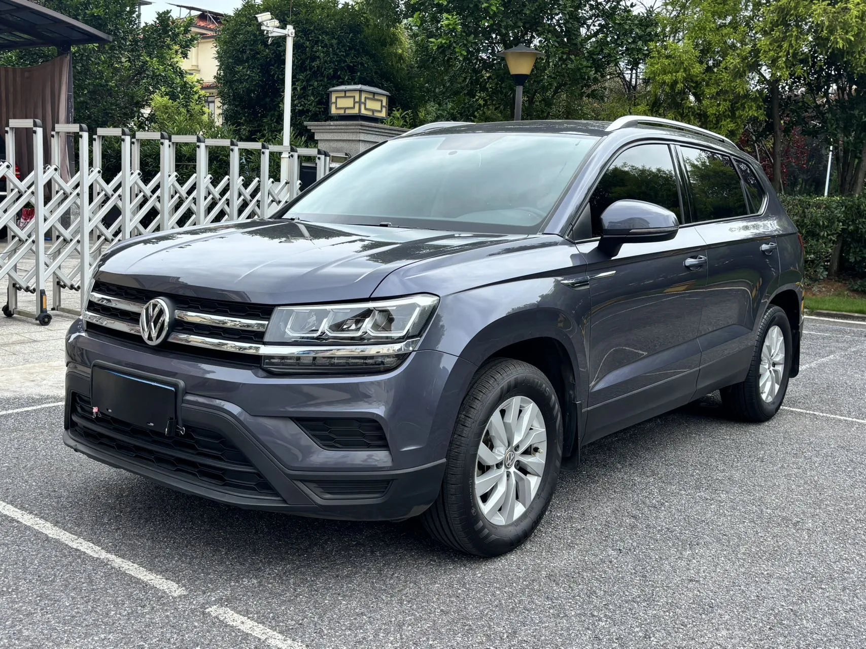 Tharu 2021 280TSI 2WD Fashion Edition