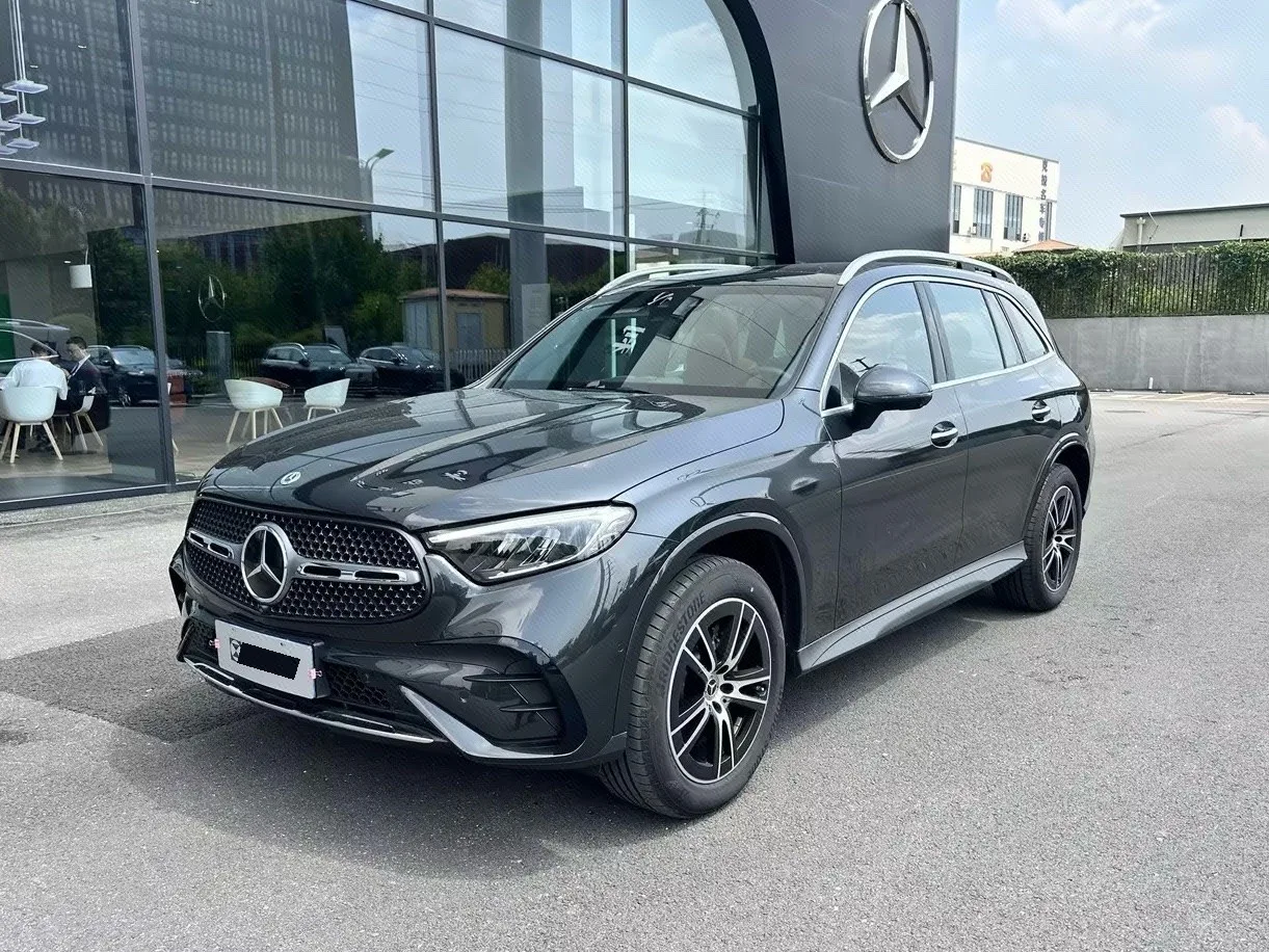 2025 Mercedes-Benz GLC 260 L 4MATIC 48V 2.0T Luxury 5-Seater Automatic