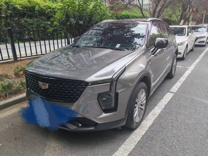 2024 Cadillac XT4 28T Two-Wheel Drive Luxury