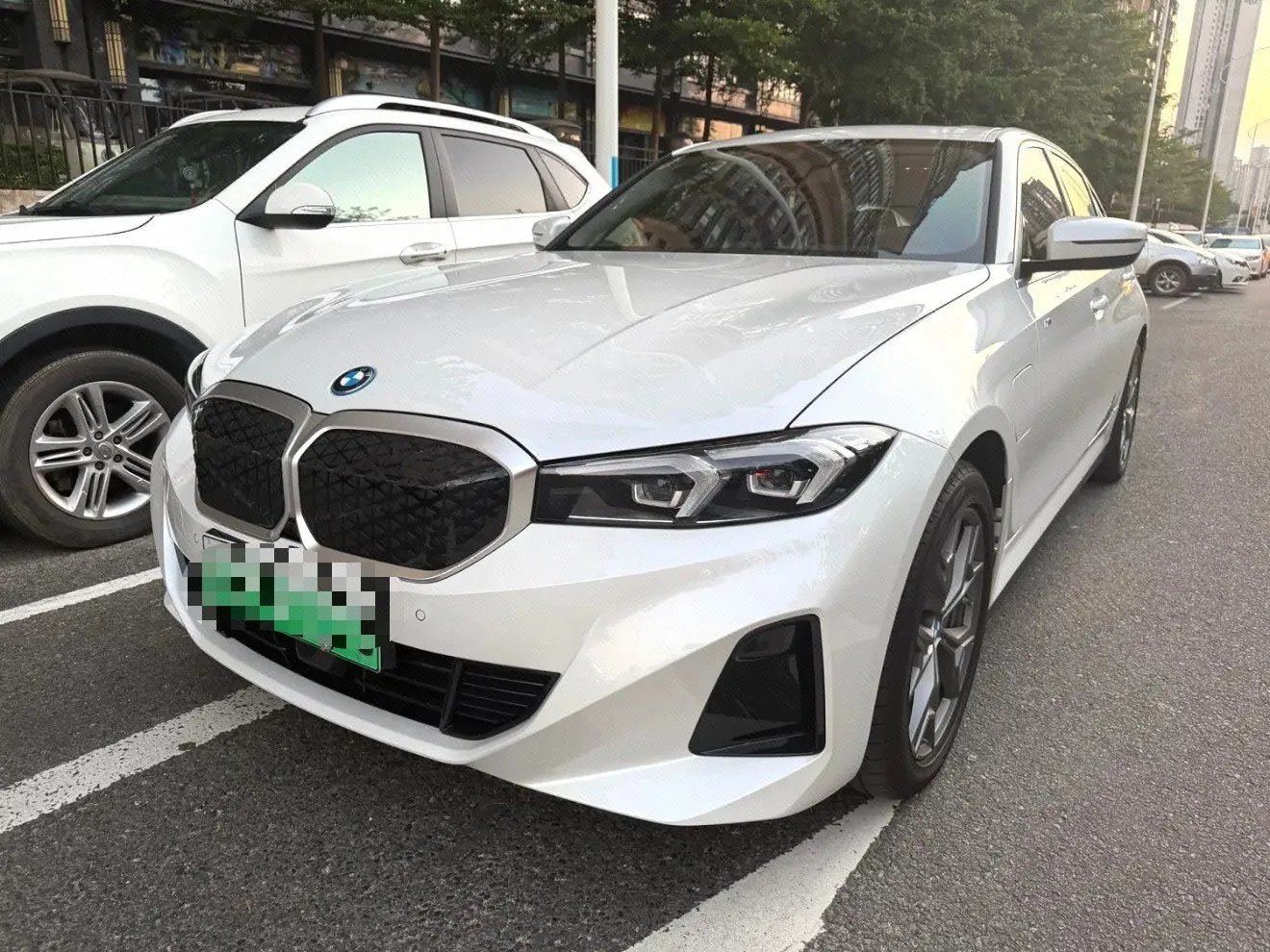 BMW 2025 i3 eDrive 35 L Automatic