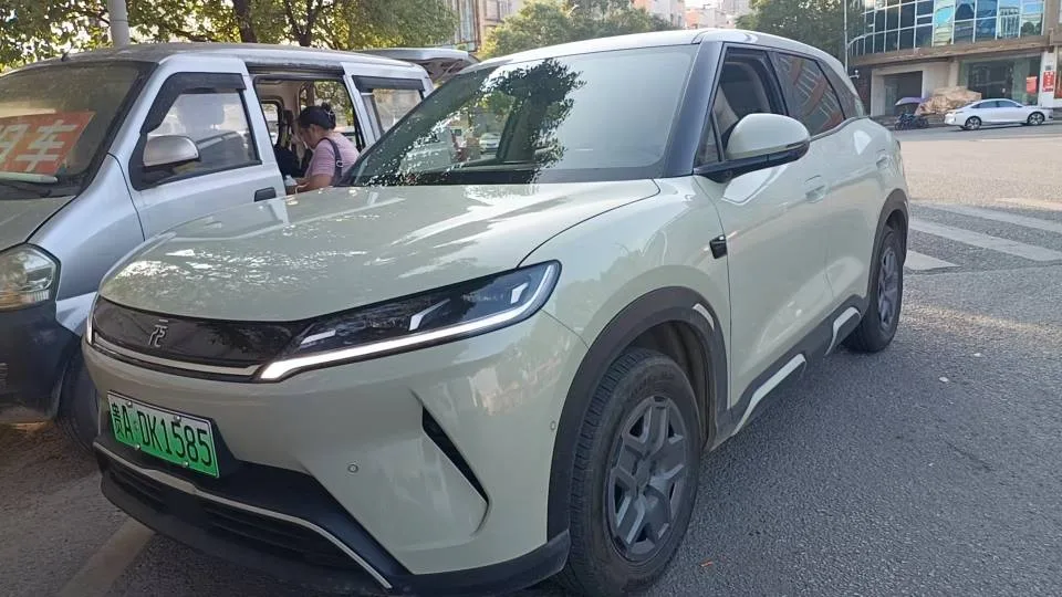 BYD 2025 Yuan UP Smart Driving Edition 401KM Vitality Edition Automatic