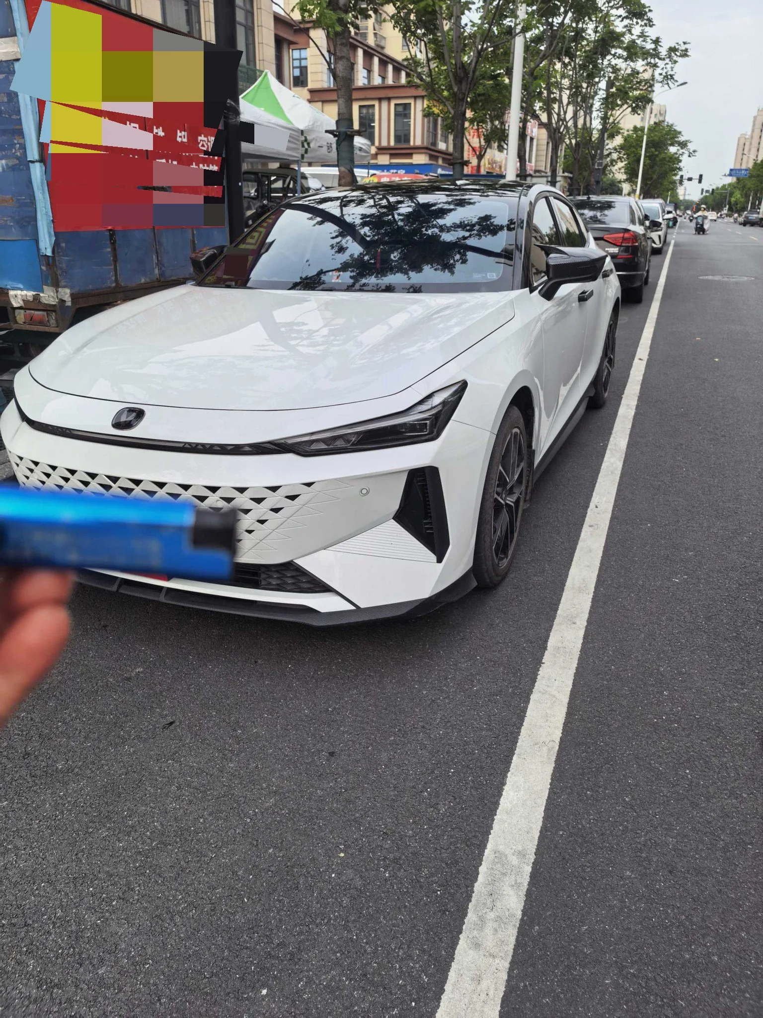 Changan 2024 UNI-V Smart Electric iDD 1.5 CVT Blue Whale 136km Smart Supreme Edition Automatic Transmission