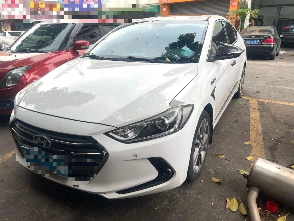 Hyundai Elantra 2016 1.6L Automatic Smart Luxury Edition