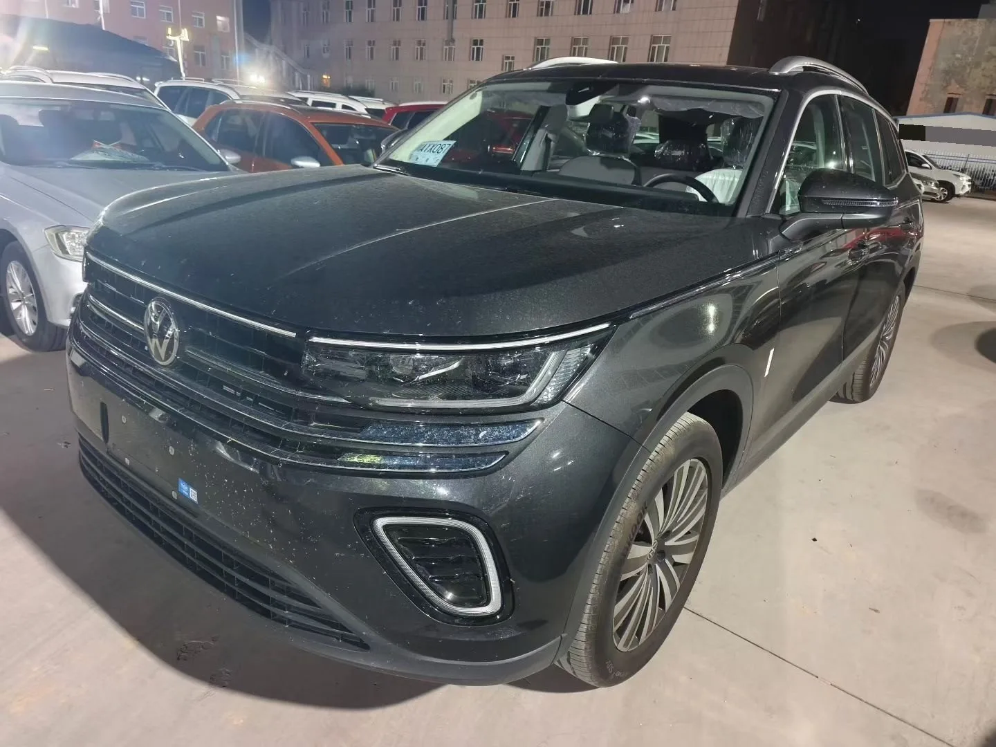 Volkswagen 2024 Range Rover 2.0TSI 330TSI Luxury Cruiser Edition (Automatic)
