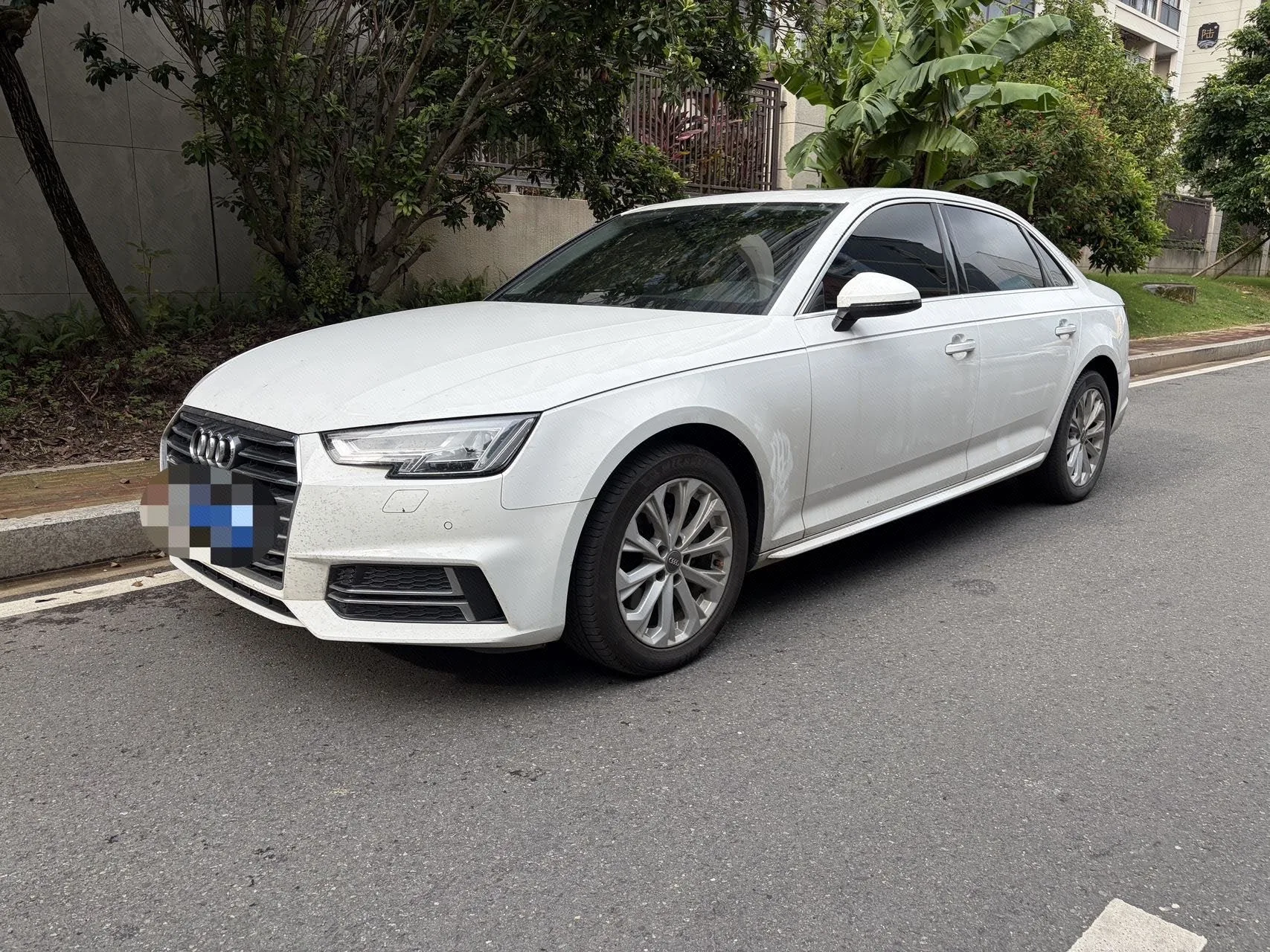 Audi A4L 2019 40 TFSI Progressive (China VI Emission Standard)