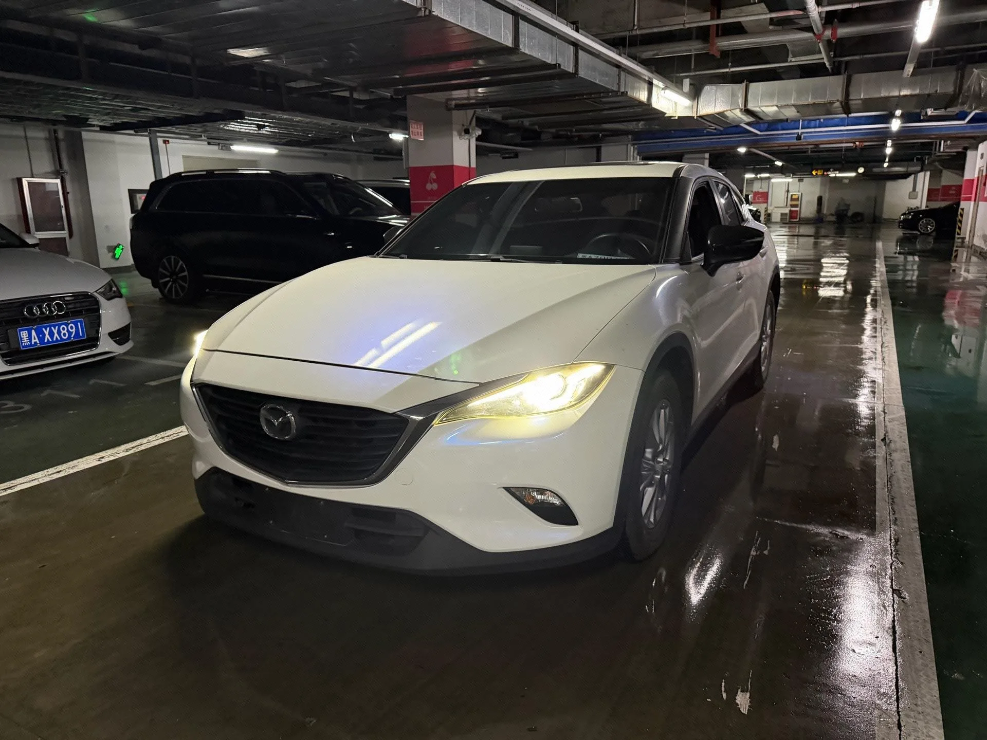 Mazda CX-4 2018 2.0L Automatic 2WD Blue Sky Explorer Edition (China VI Emission Standard)