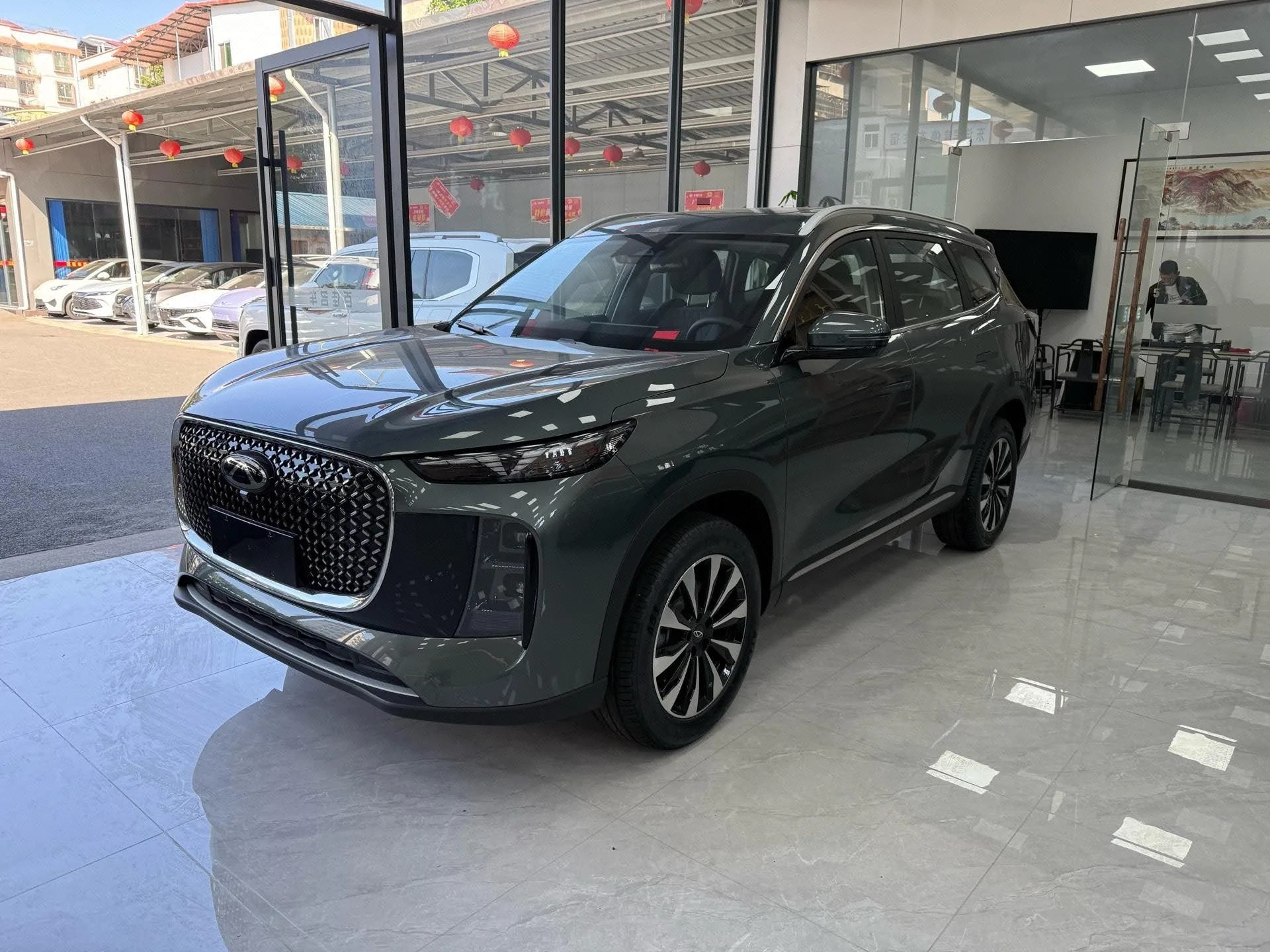 Chery 2025 Tiggo 8 PLUS 1.6TGDI 290TGDI Comfort Edition Automatic