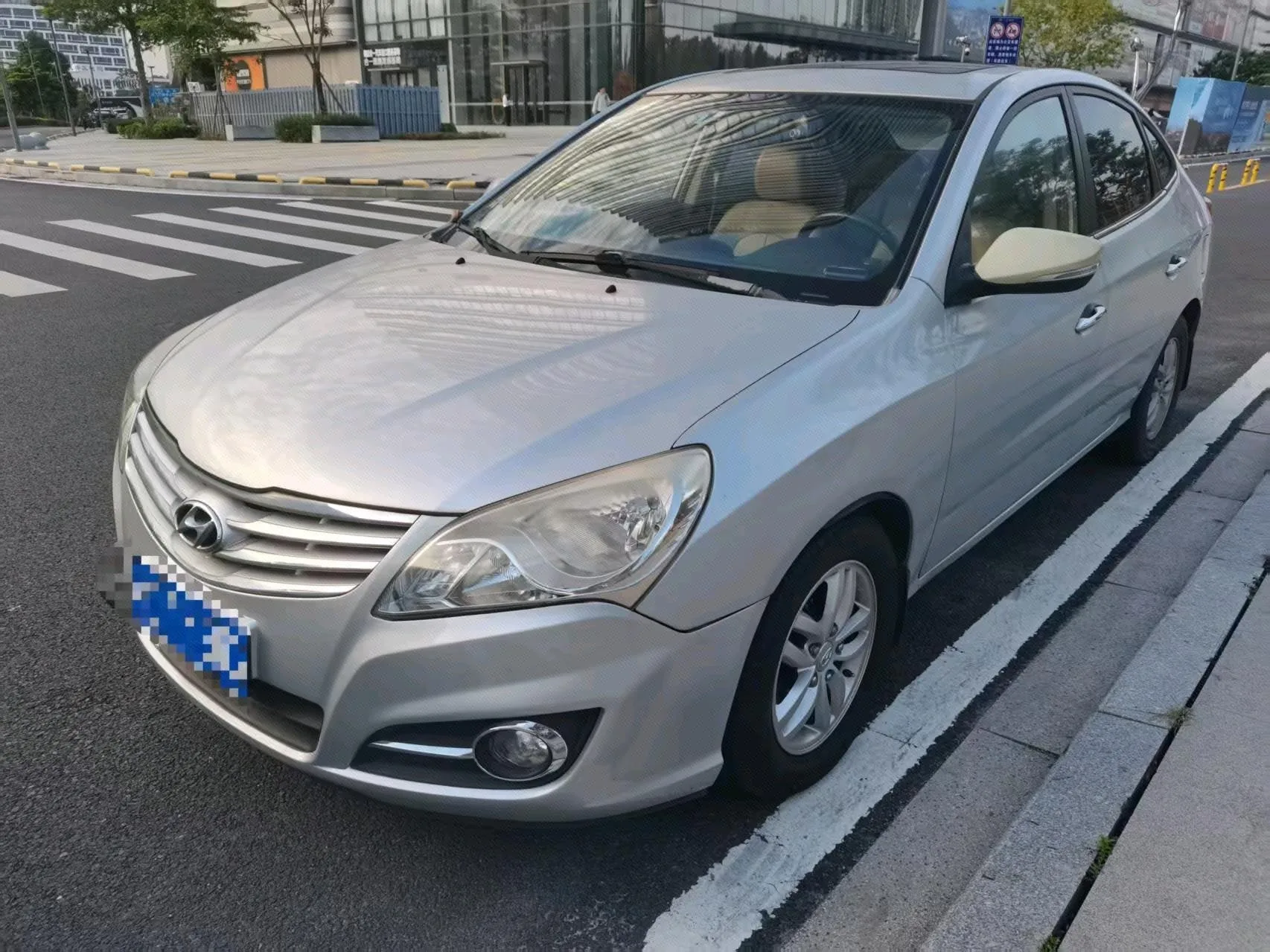 Hyundai Elantra 2011 1.6L Automatic Deluxe