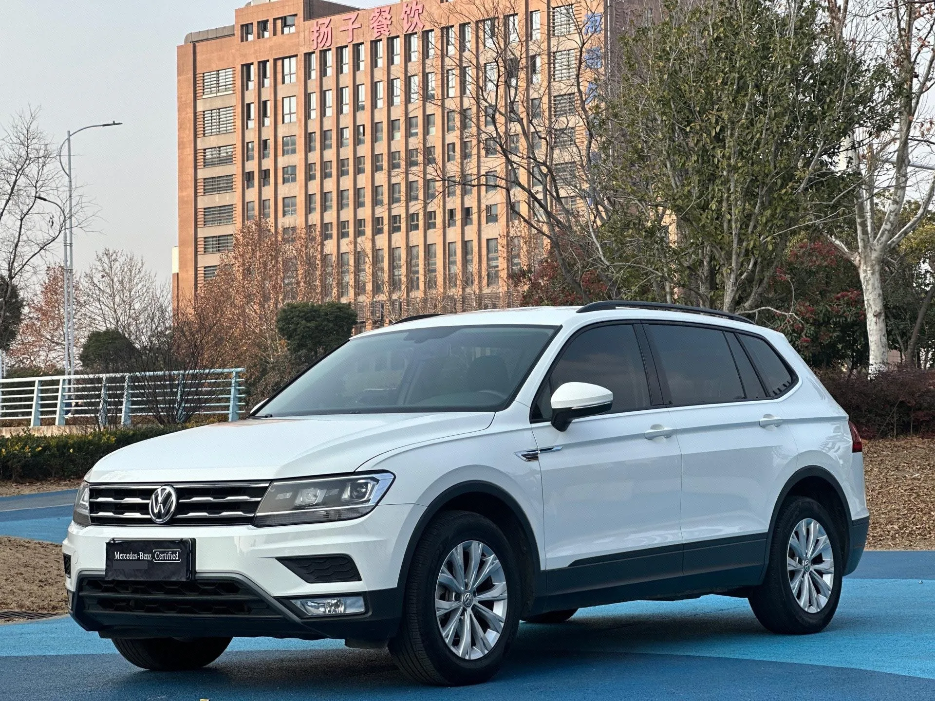 2017 Tiguan L 330TSI Automatic Front-Wheel Drive Style Edition