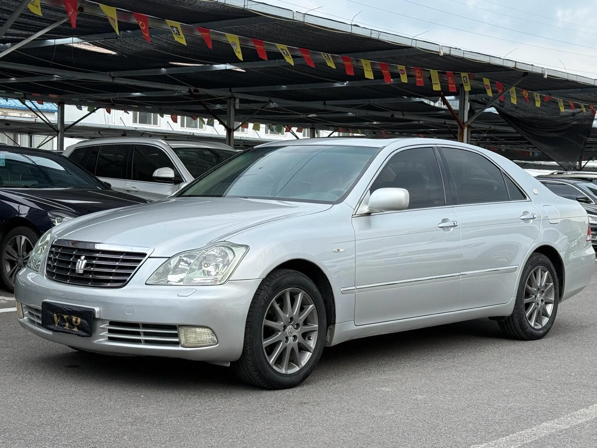 Crown 2005 Model Year 3.0L Royal Saloon G