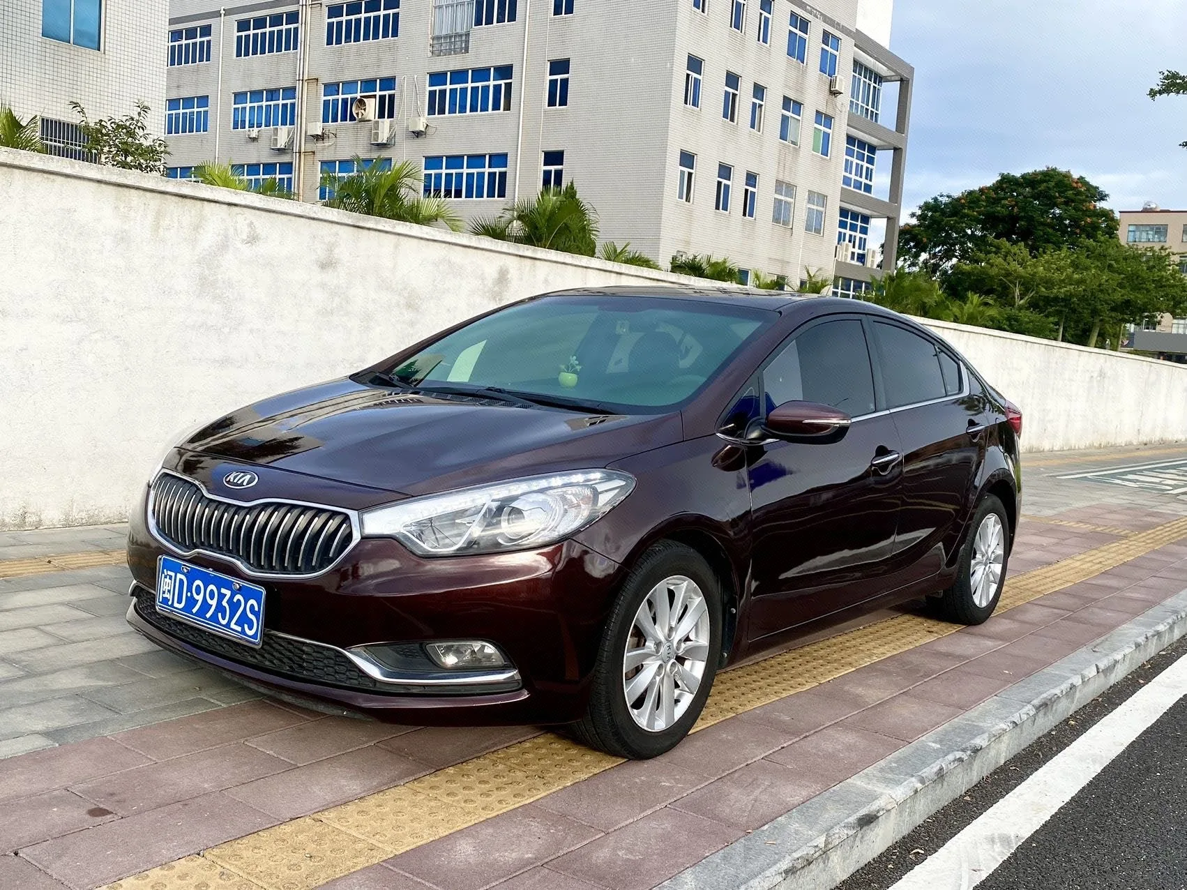 Kia K3 2013 1.6L Automatic GLS