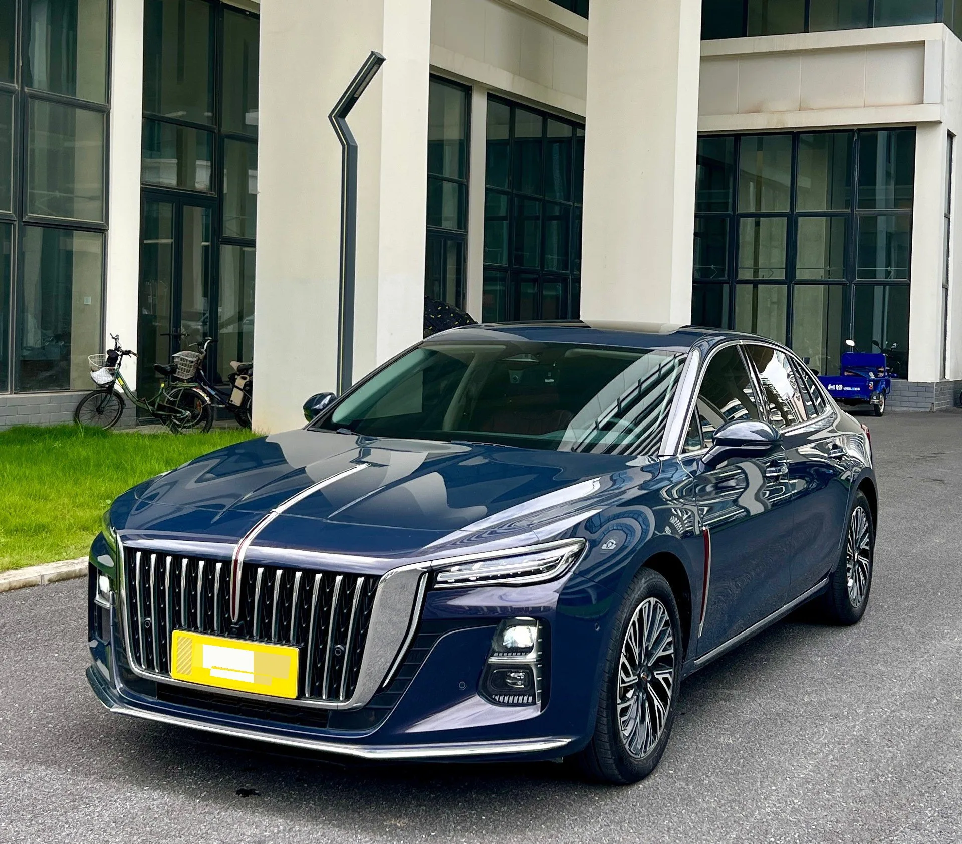 Hongqi H5 2023 2.0T Automatic Intelligent Flagship Edition