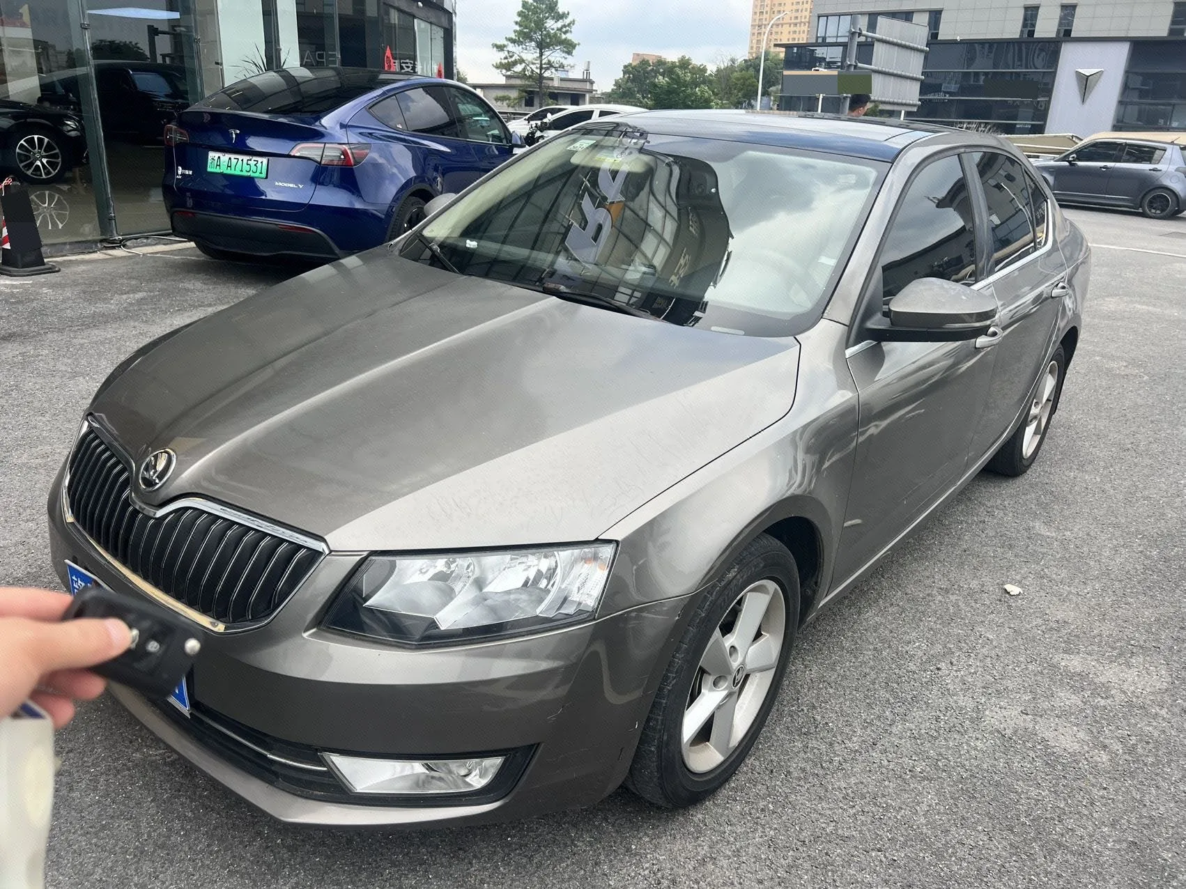 Skoda Octavia 2015 Model Year 1.4 TSI DSG Yijun Edition