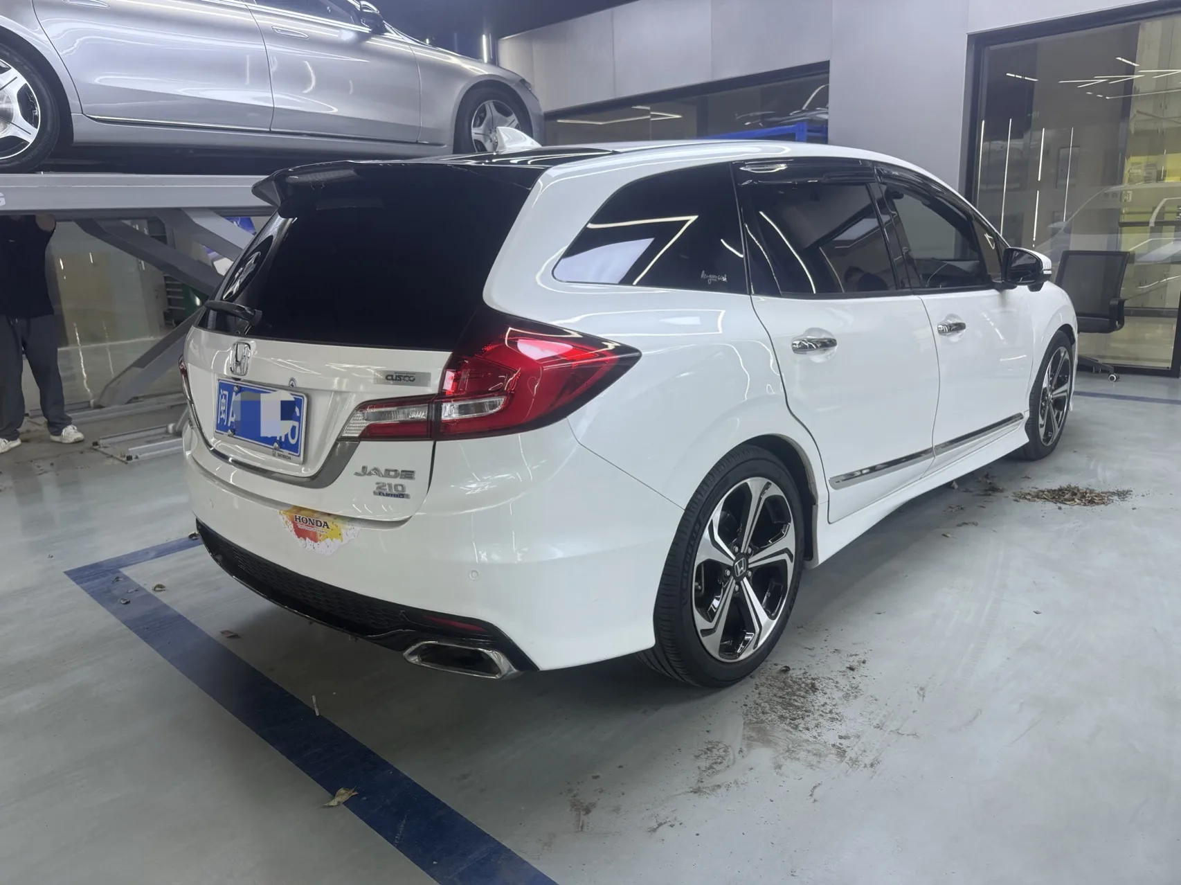 Jade 2017 210TURBO CVT Luxury Edition, 5-Seater