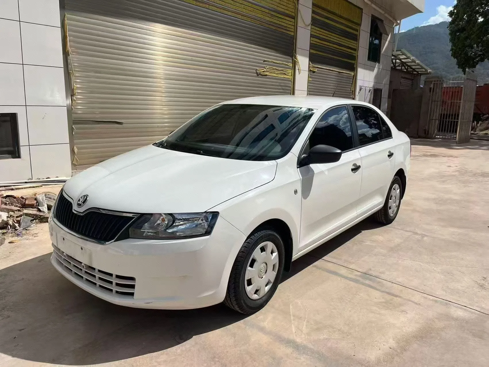 Rapid 2015 1.6L Automatic Comfort Edition