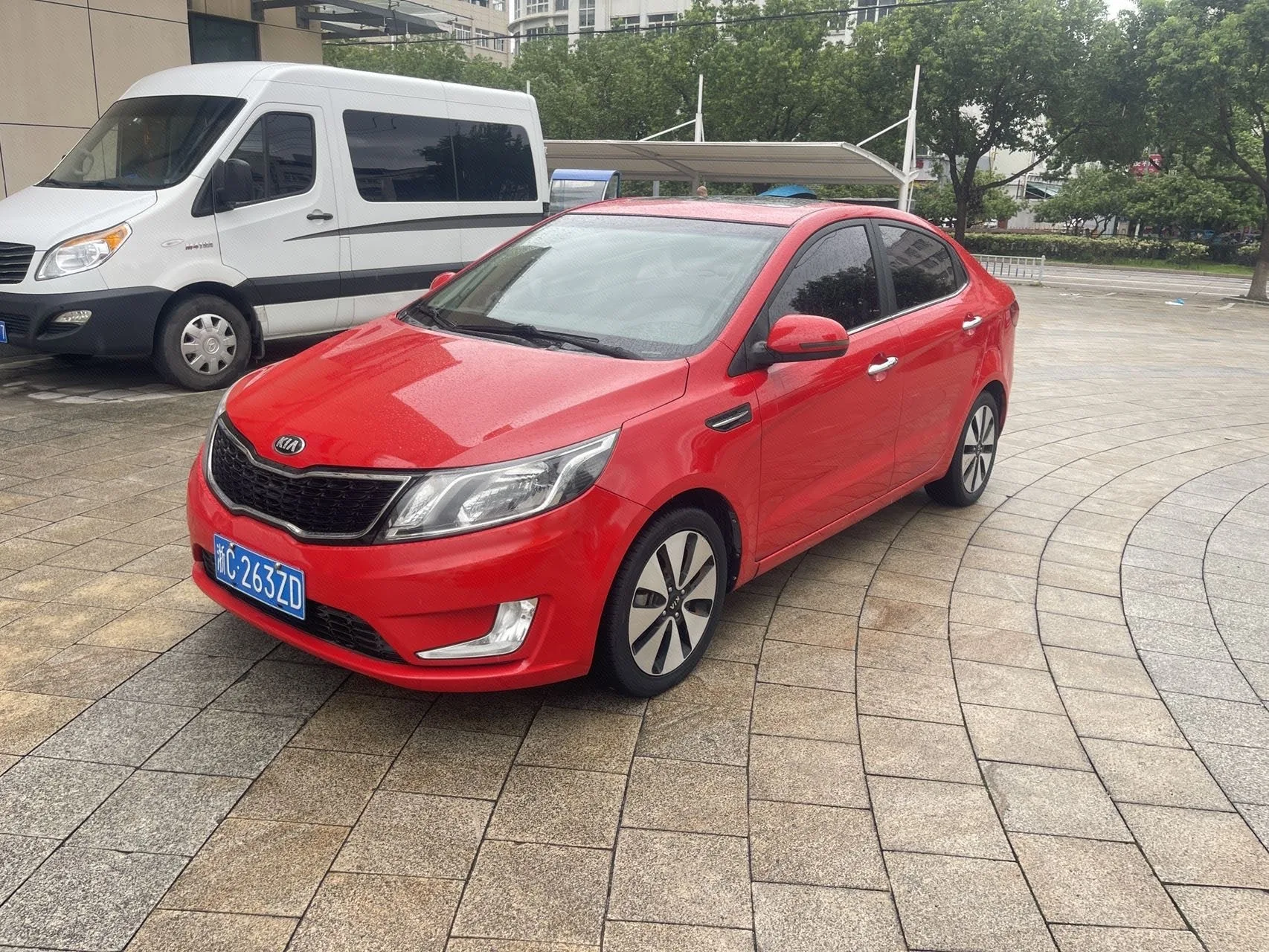 Kia K2 2012 Sedan 1.6L AT Premium Commemorative Edition