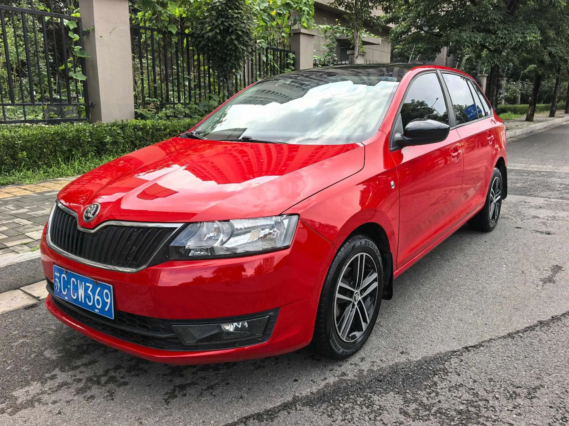 Rapid 2014 1.6L Automatic Enjoy Edition