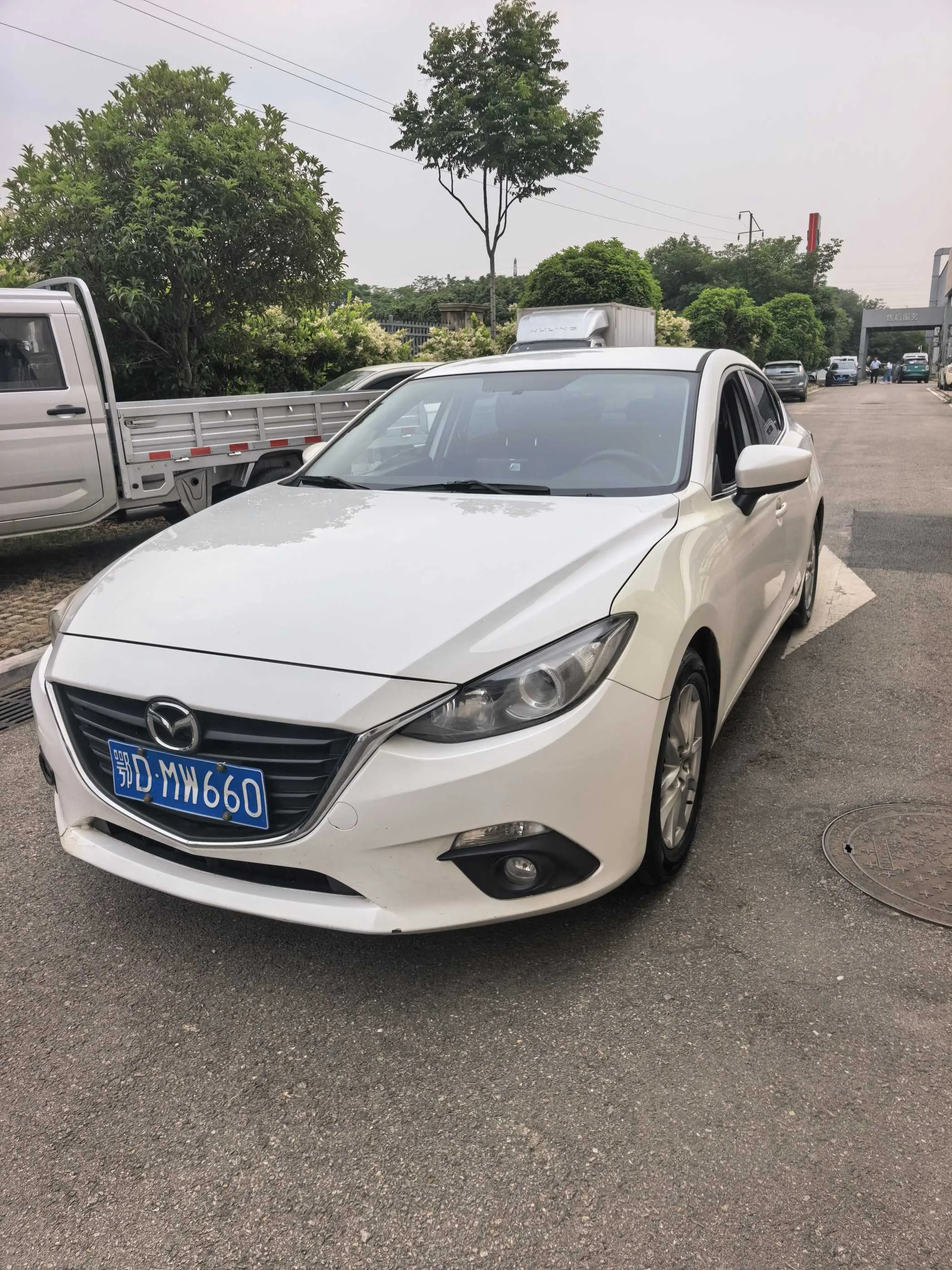 Mazda3 Axela 2016 Sedan 1.5L Automatic Comfort
