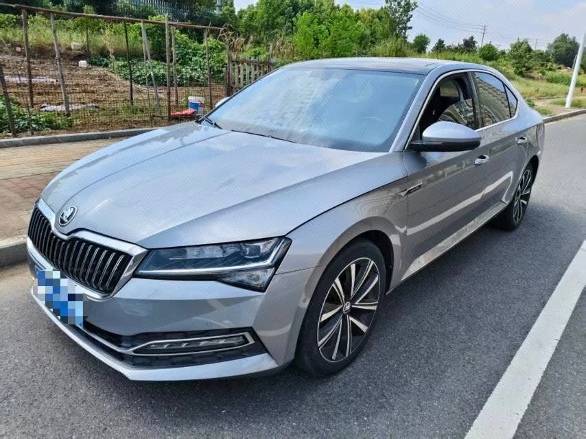 Skoda Superb 2022 TSI330 DSG Luxury Edition
