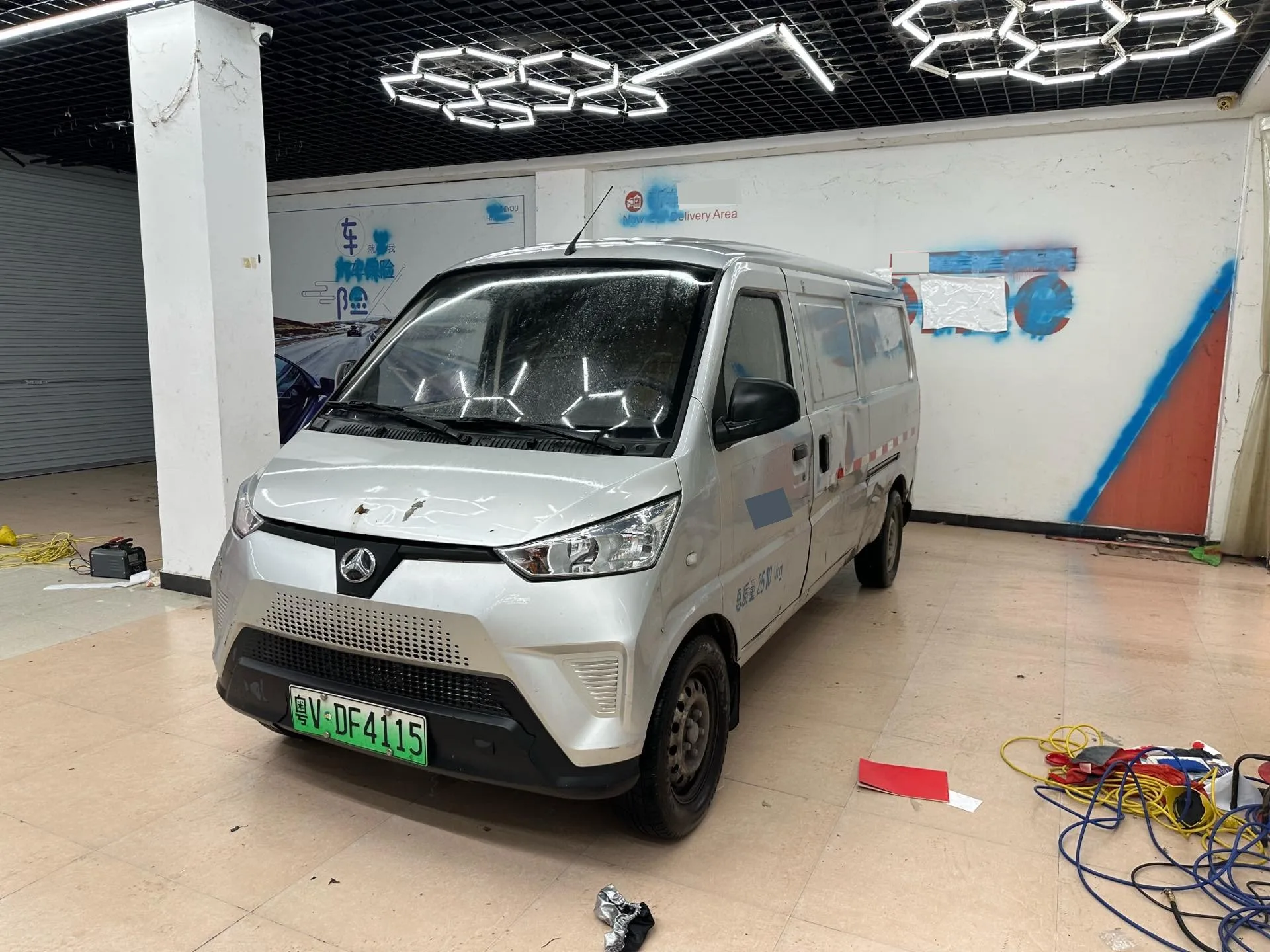BAIC Little Hippo 2020 Model Year All-Electric Van (Battery Heated Version)