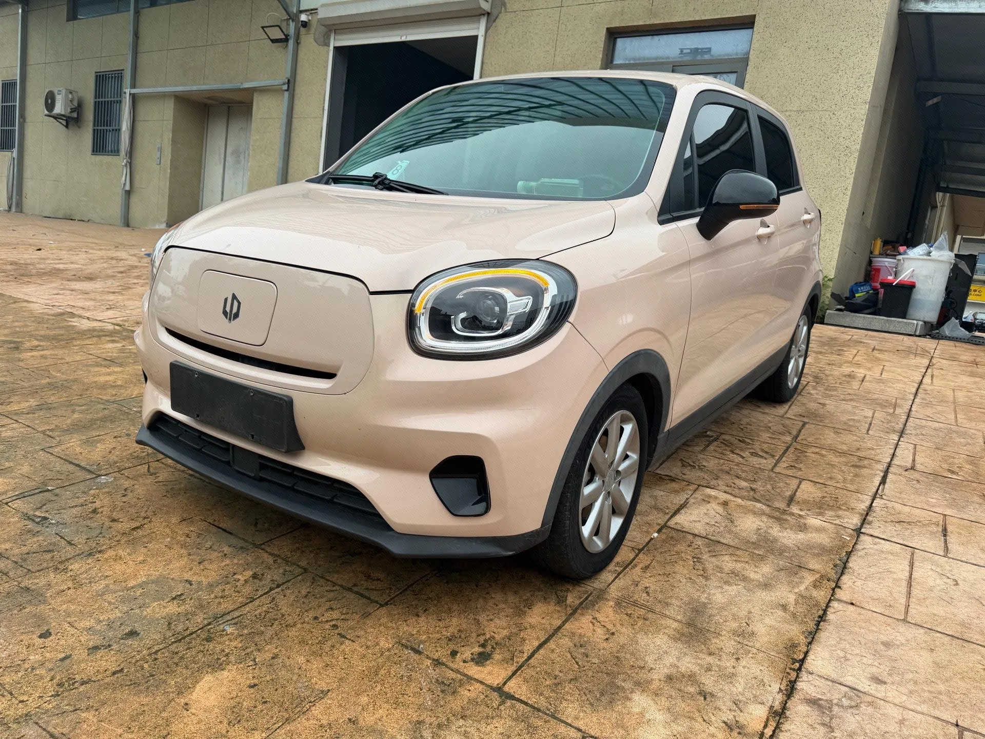 Leapmotor T03 2022 Gold Edition