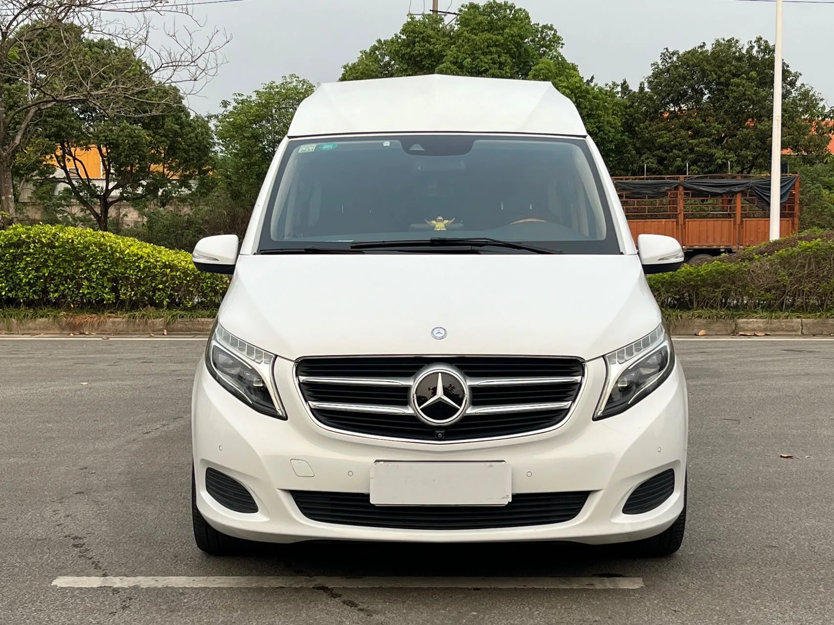 2017 Mercedes-Benz V-Class V 260 L Premium Long Wheelbase