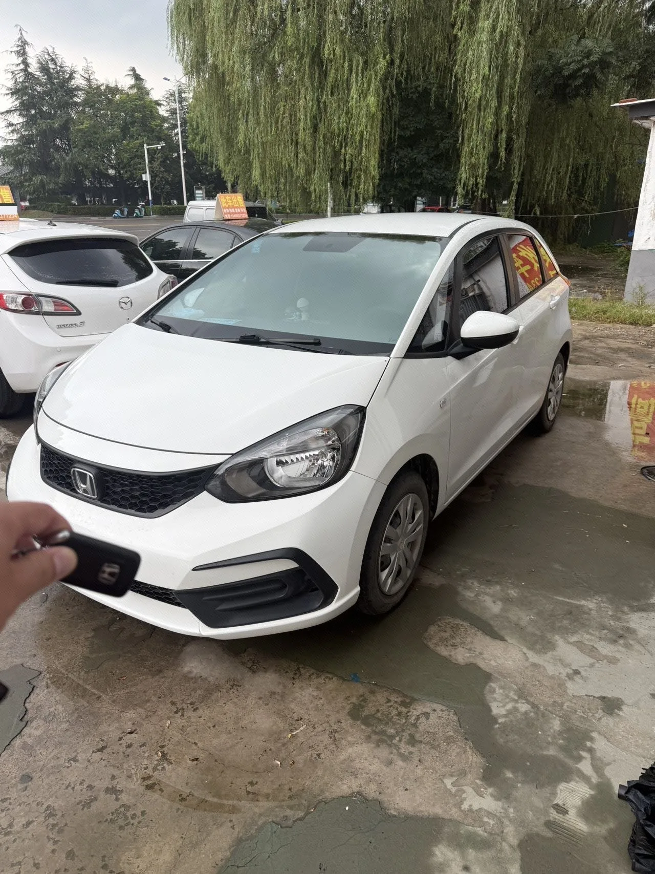 Honda Fit 2022 1.5L CVT Trendy Sunroof Edition