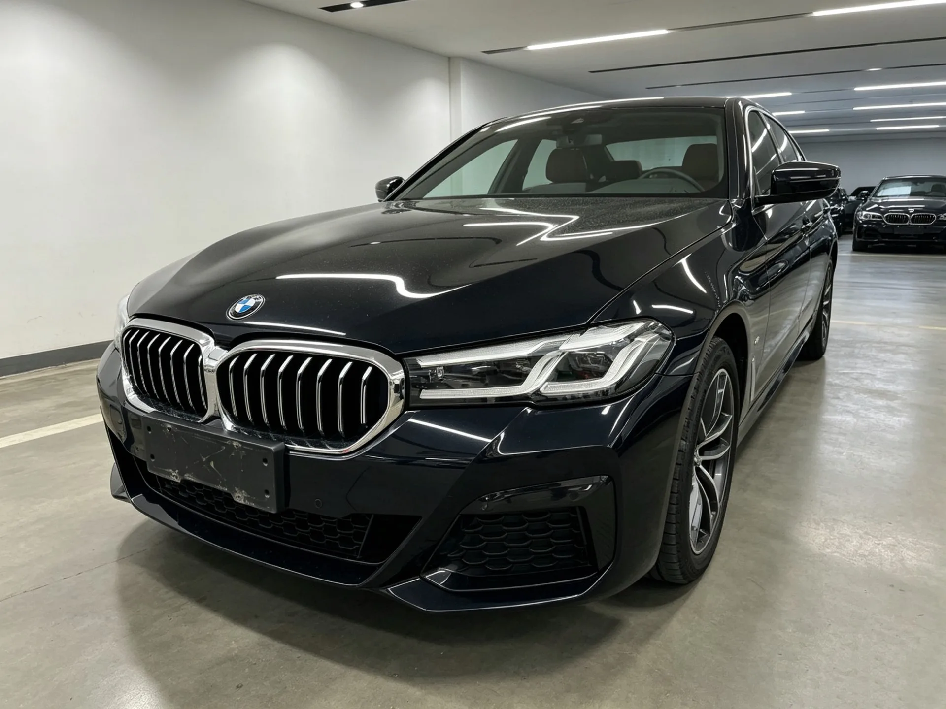 BMW 5 Series 2022 Facelift II 525Li M Sport Package