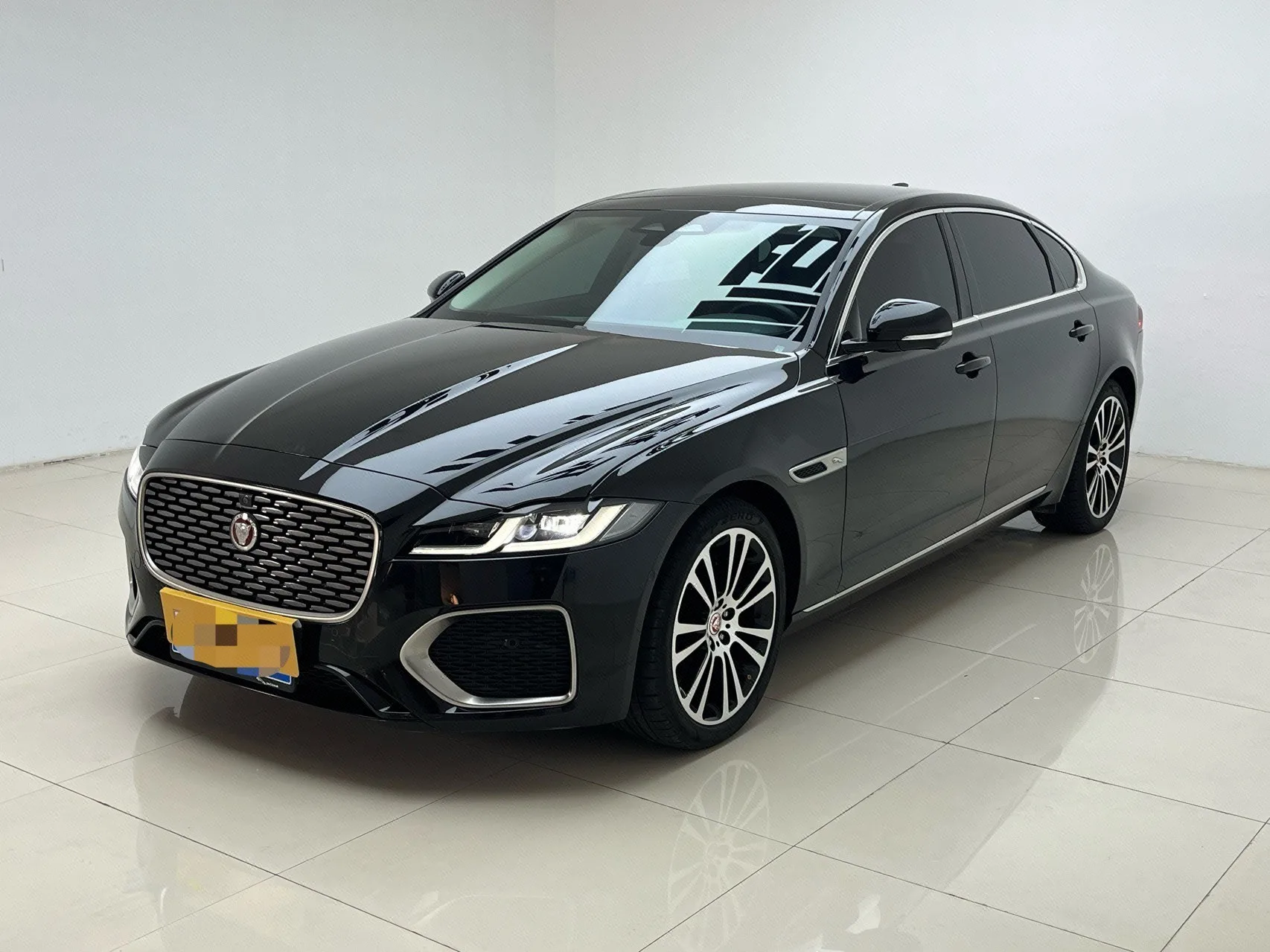 2024 Jaguar XFL 2.0T P250 Front-Wheel Drive Premium Luxury Edition