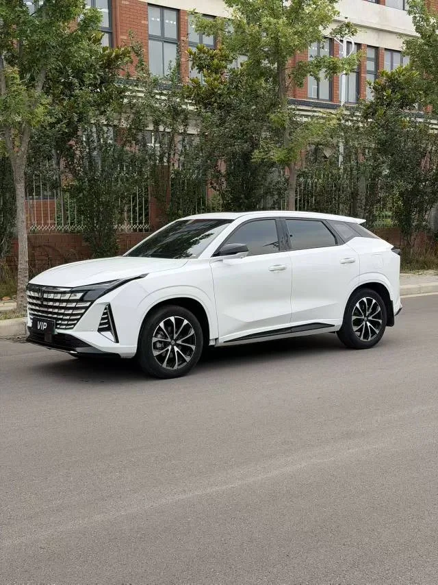 Changan UNI-Z 2024 Model Year Blue Whale Smart Electric iDD 125 km Leading Edition