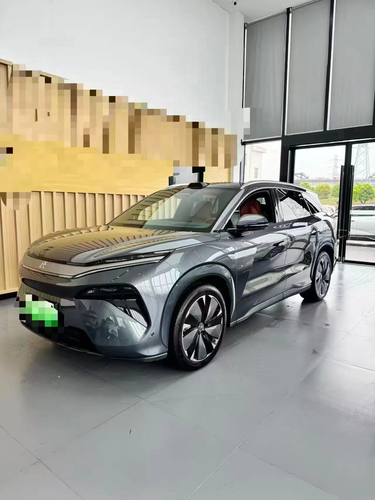 Tang L 2025 EV 600KM Four-Wheel Drive LiDAR Flagship Edition