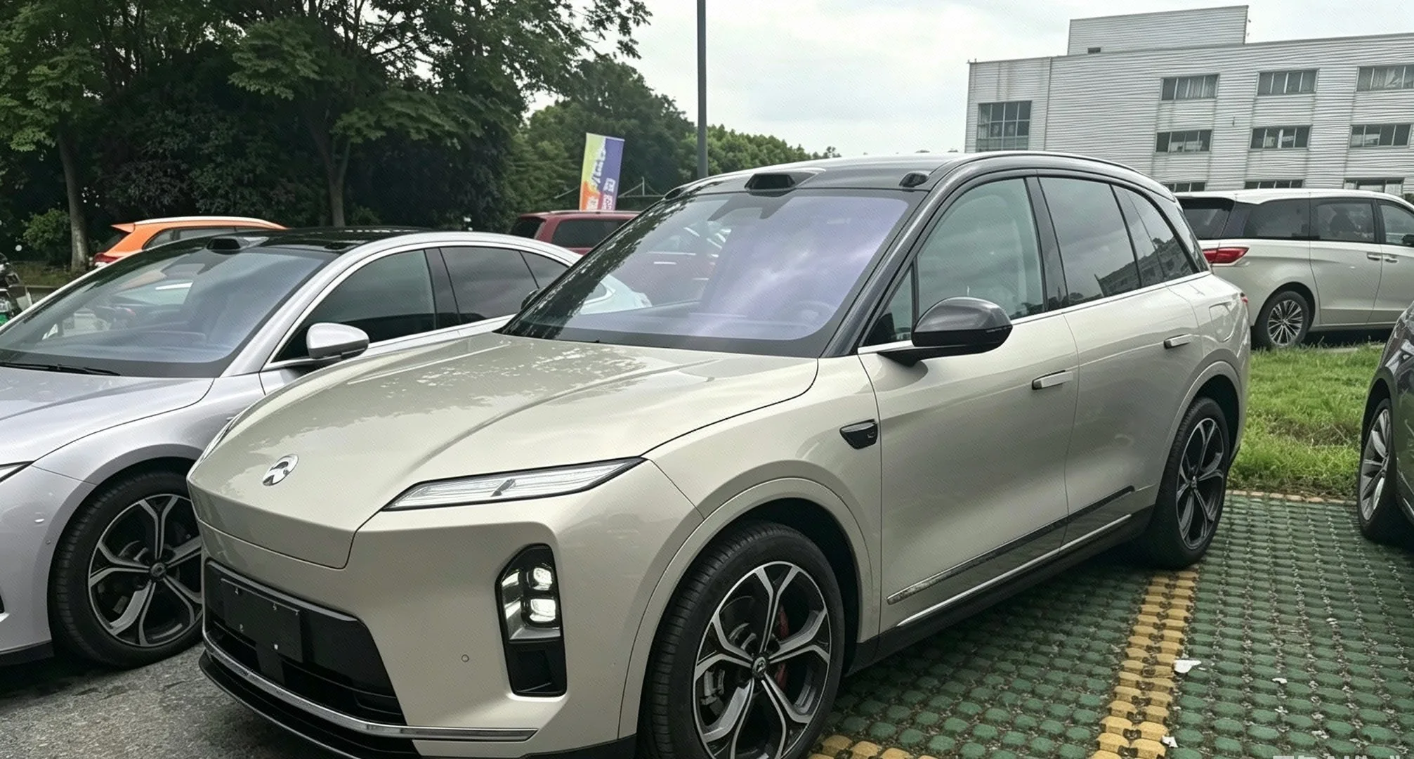 NIO 2026 ES8 6-seater Executive Luxury Edition Automatic