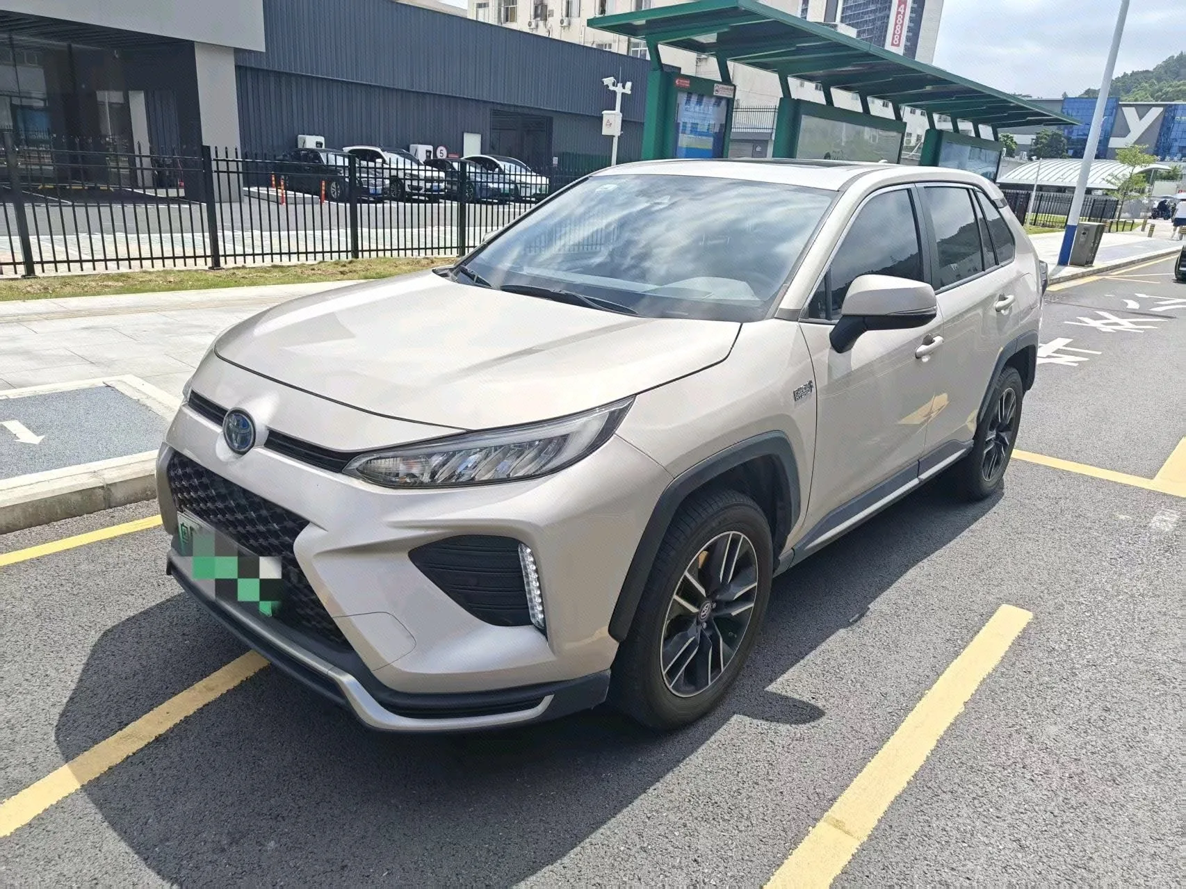 2021 Toyota Vellfire New Energy, High-Performance Edition, 2.5L, Front-Wheel Drive, Power Edition