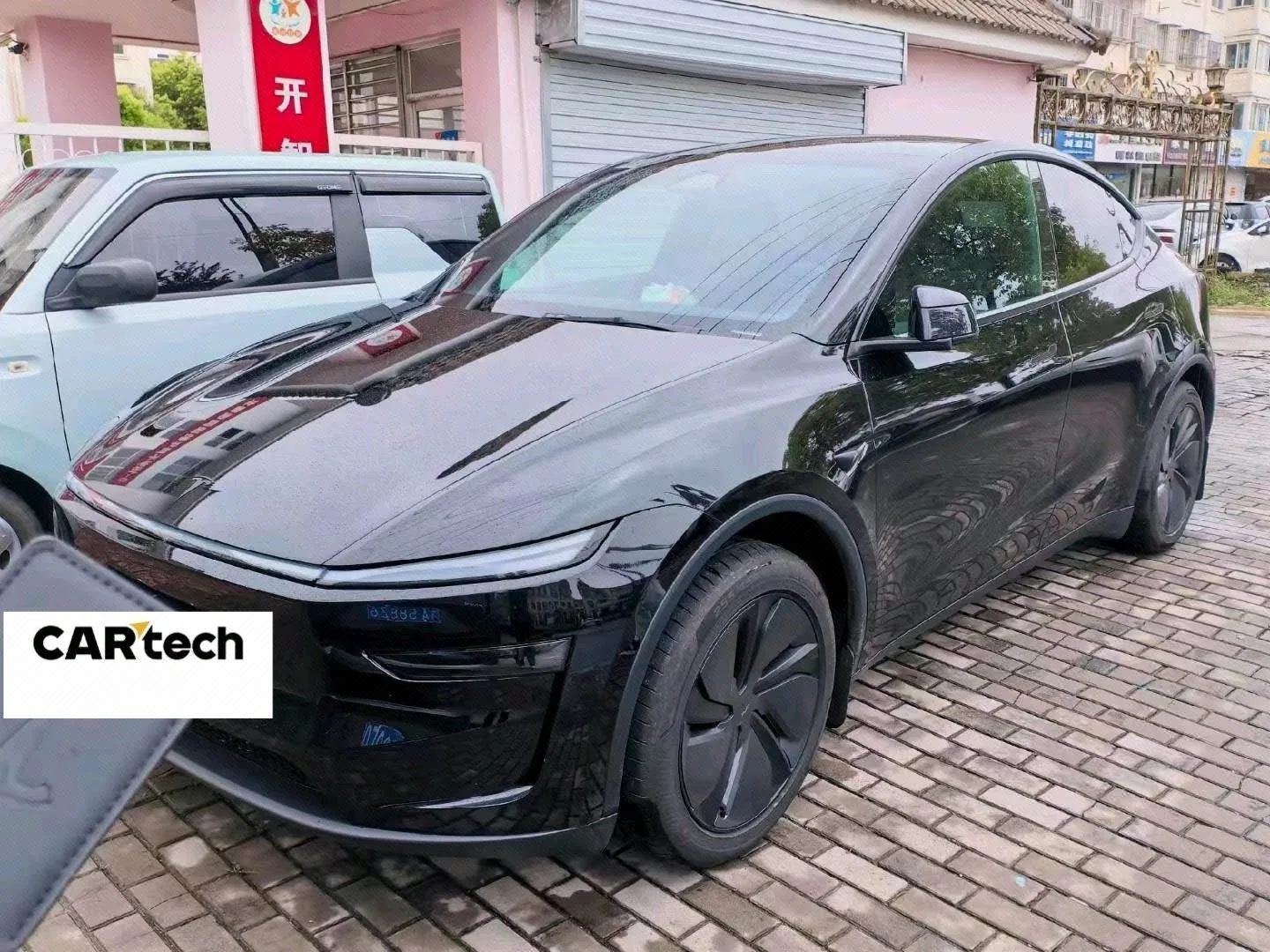 Tesla 2026 Model Y Long Range Rear-Wheel Drive Automatic