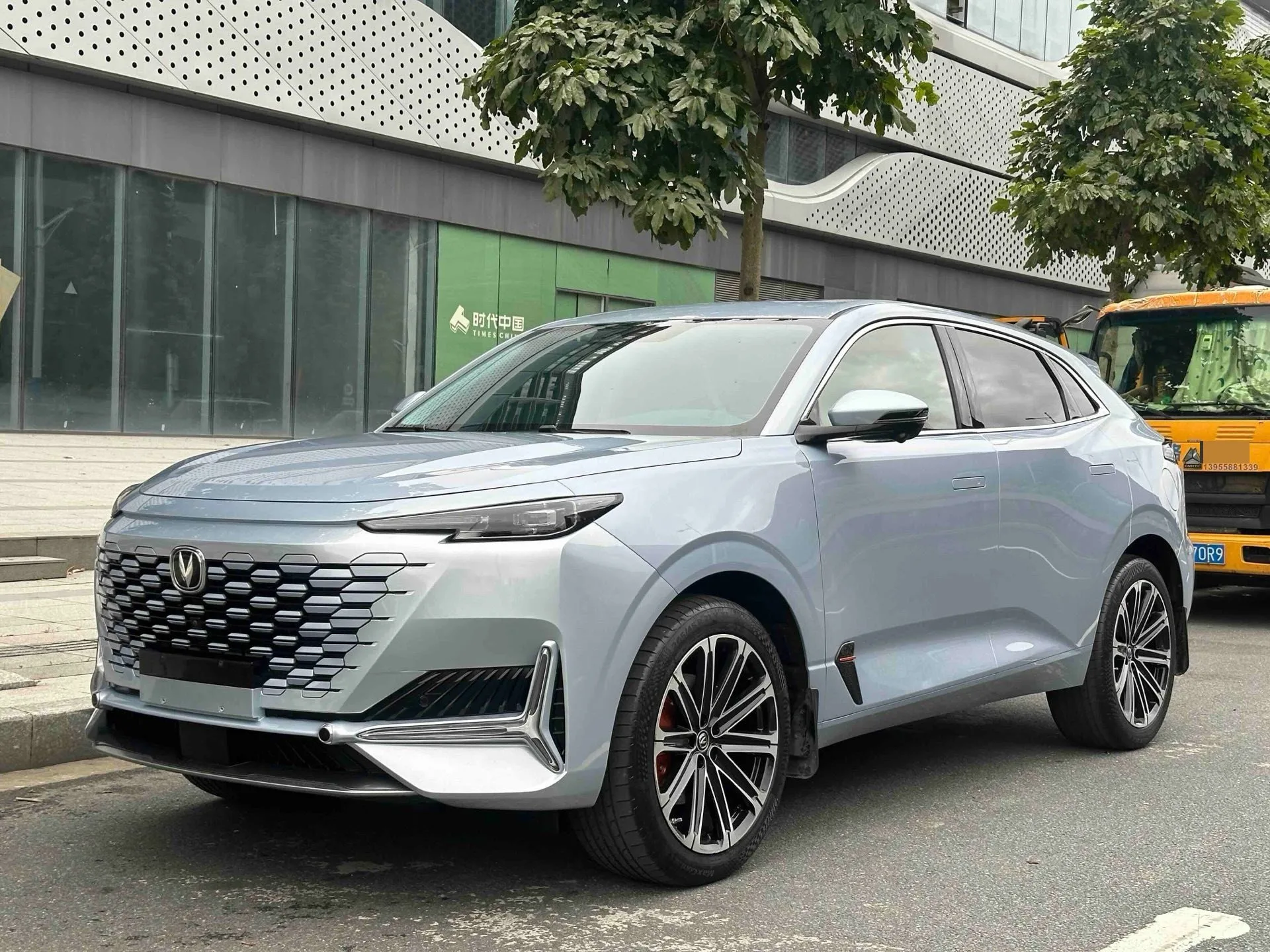 Changan UNI-K New Energy 2022 Model Year Blue Whale iDD 130 km 1.5T Premium Edition
