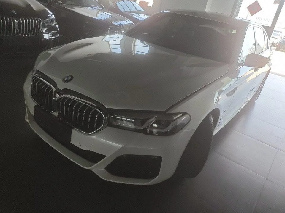 BMW 5 Series 2022 Facelift 3 530Li Luxury M Sport Package