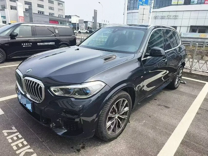 BMW X5 (Imported) 2022 Model Year xDrive40i M Sport Package