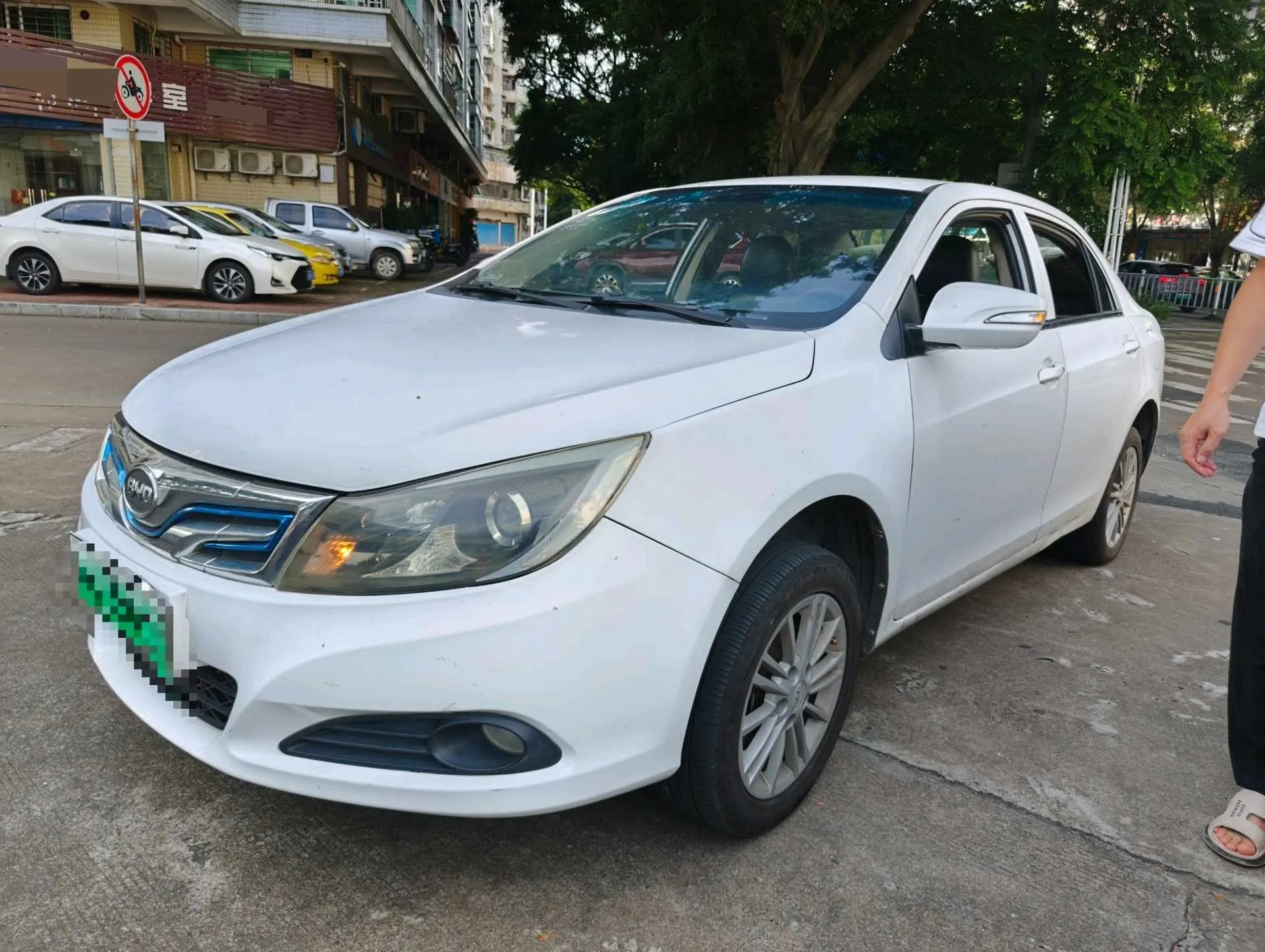 BYD e5 2018 Model Year 450 Smart Connect Enjoy Edition