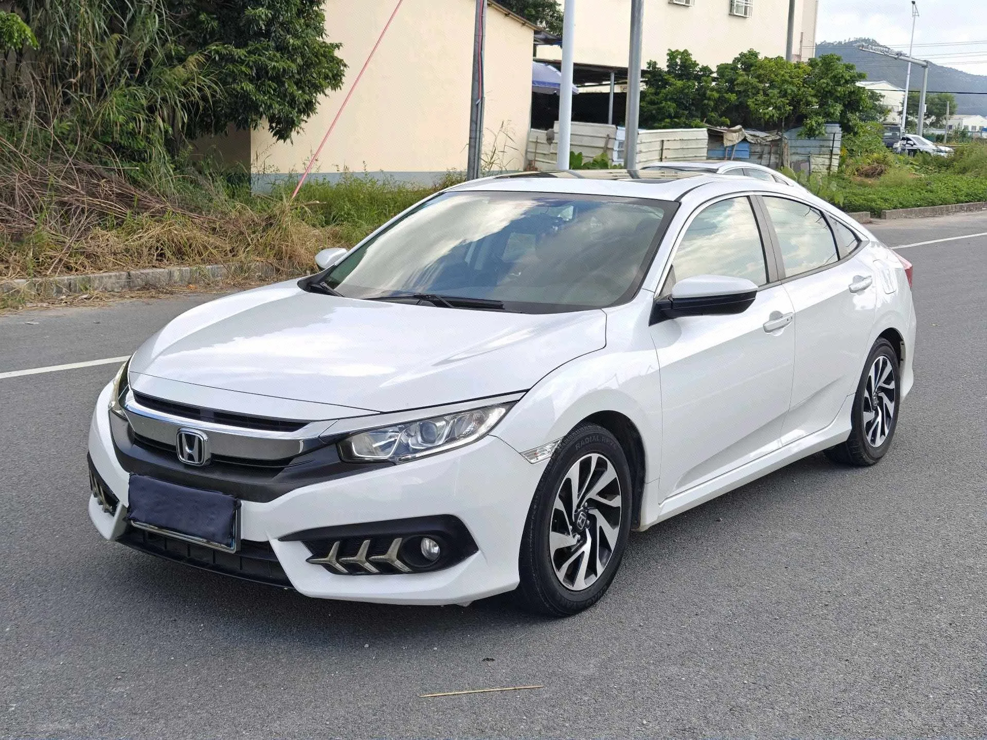 2016 Civic 220TURBO CVT Luxury Edition