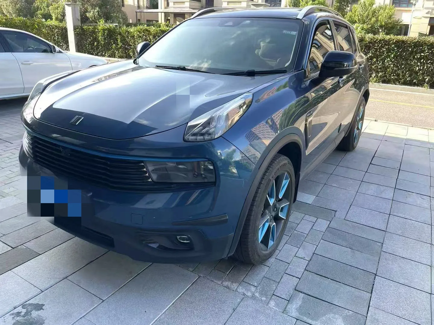 Lynk & Co 01 2019 Model Year 2.0T FWD Glory Pro Edition (China V)