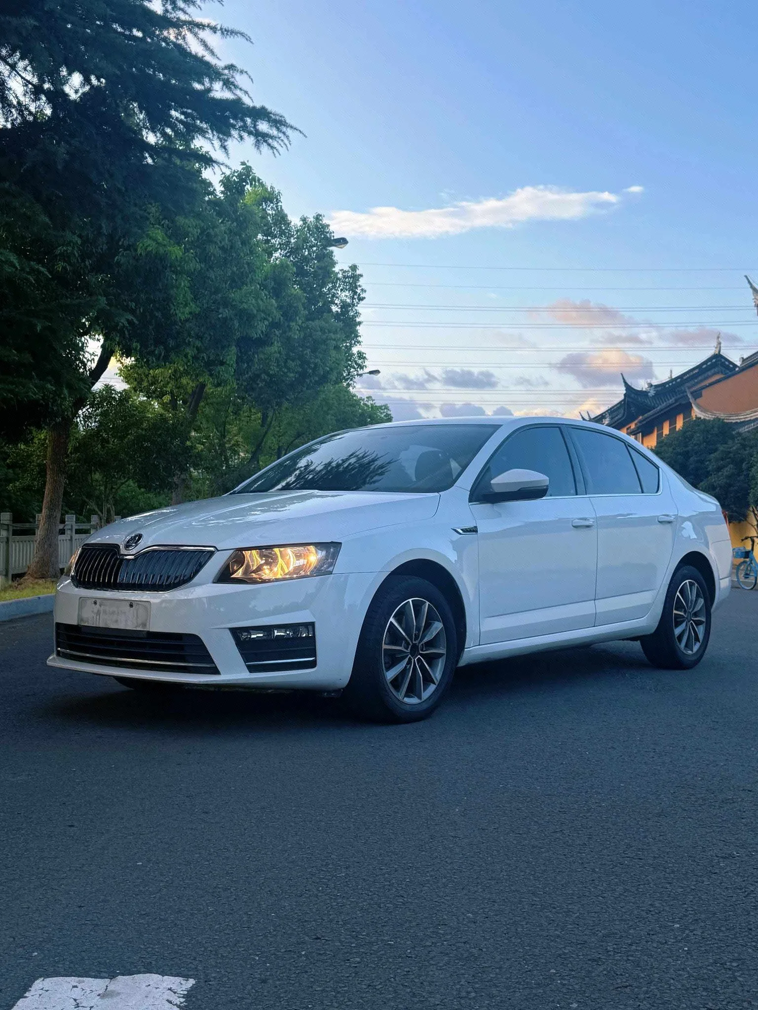Octavia 2017 1.6L Automatic Forward Edition