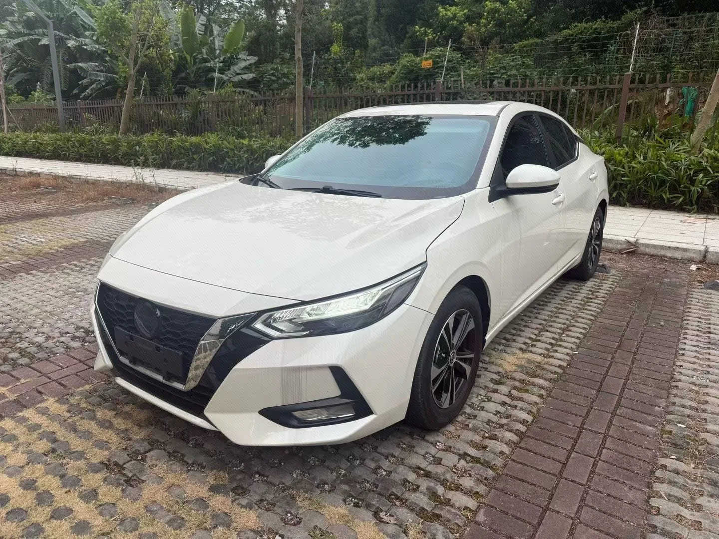 Nissan Sylphy 2022 1.6L XL CVT Smart Edition